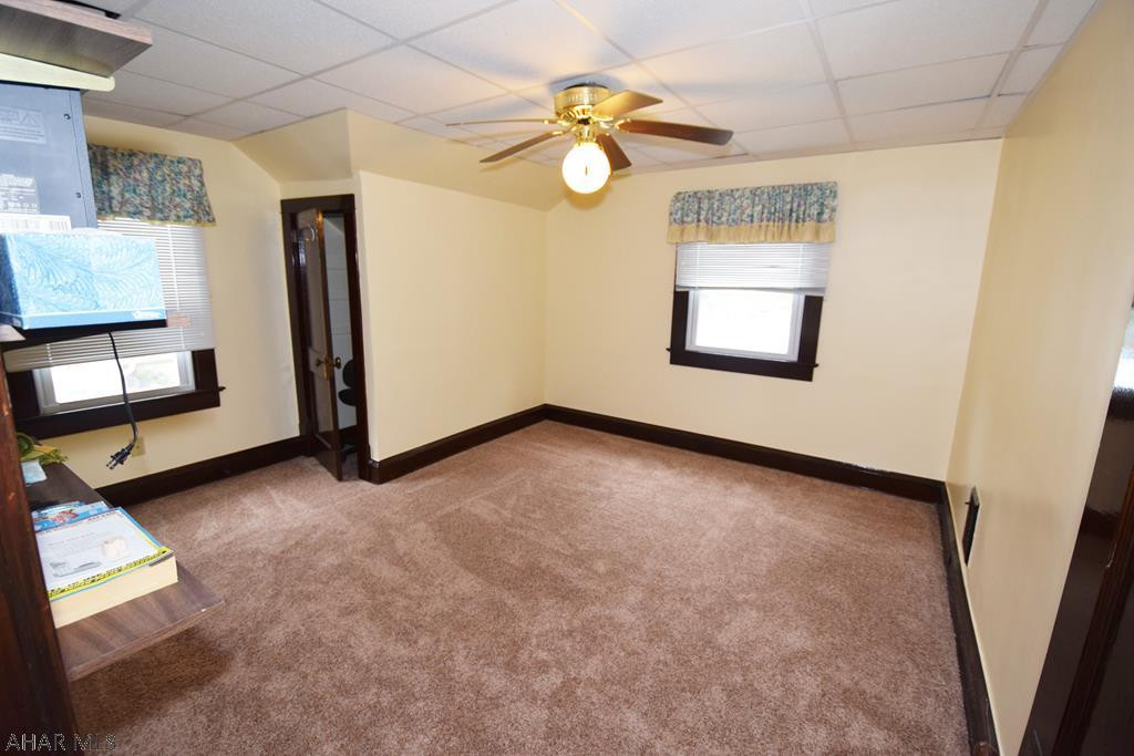 Llyswen - Residential