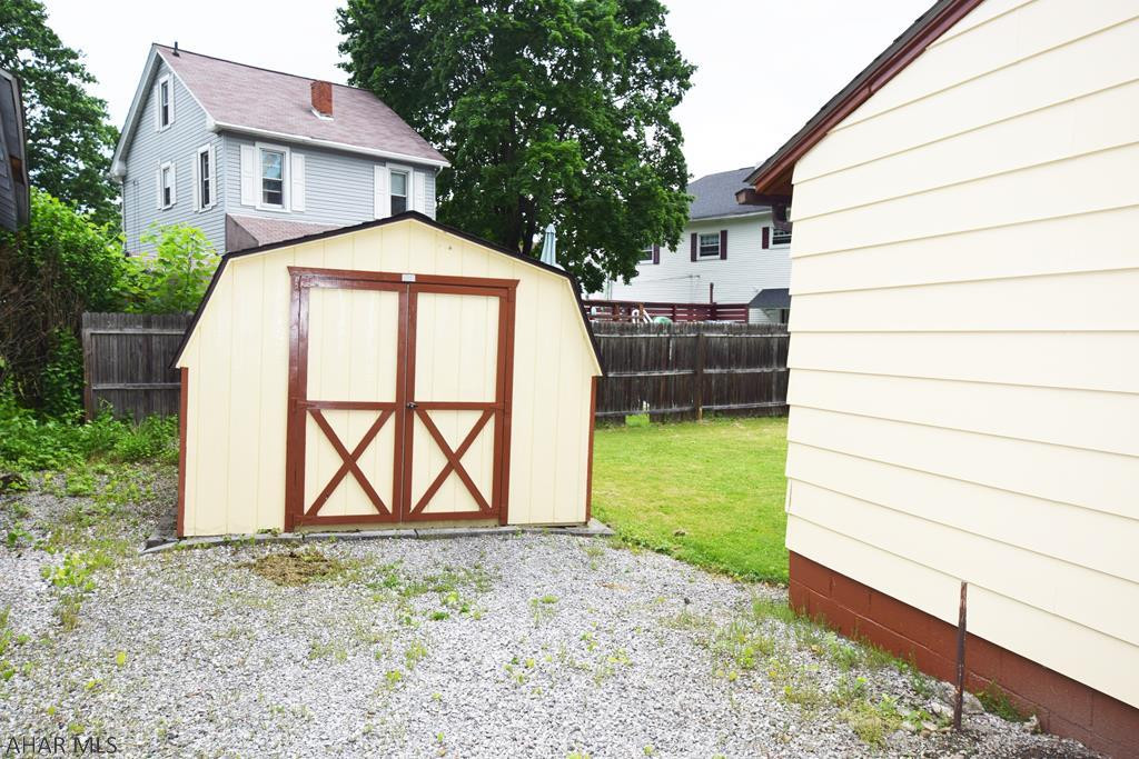 Llyswen - Residential