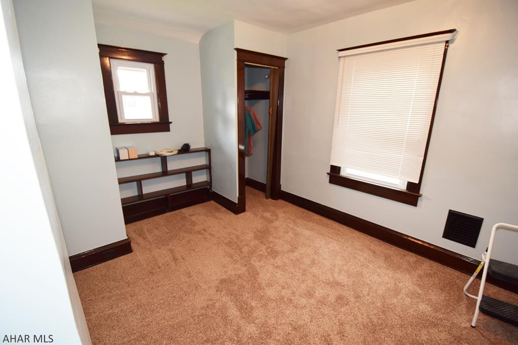 Llyswen - Residential