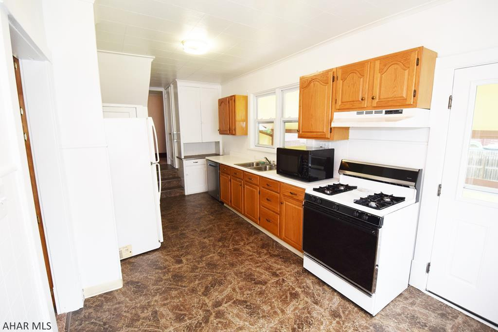 Llyswen - Residential