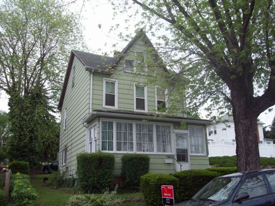 Nice residential location - close to Juniata Elementary School, churches and Memorial Park.  FIXER UPPER - Needs lots of work.  Looking for an offer