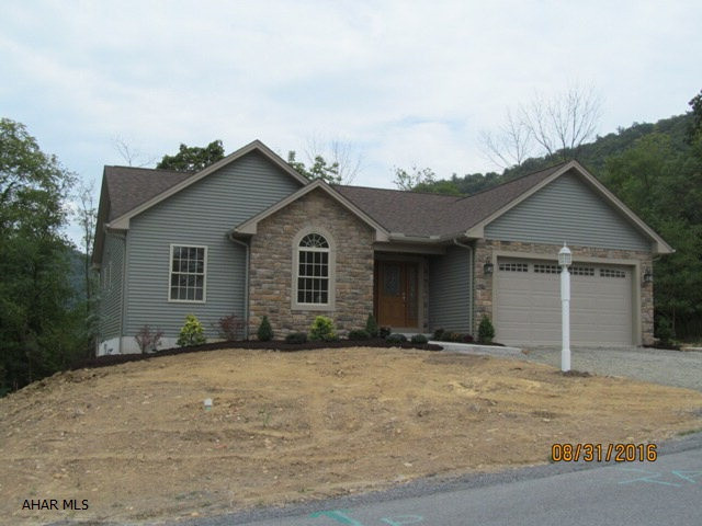 Church Hill Manor - Residential