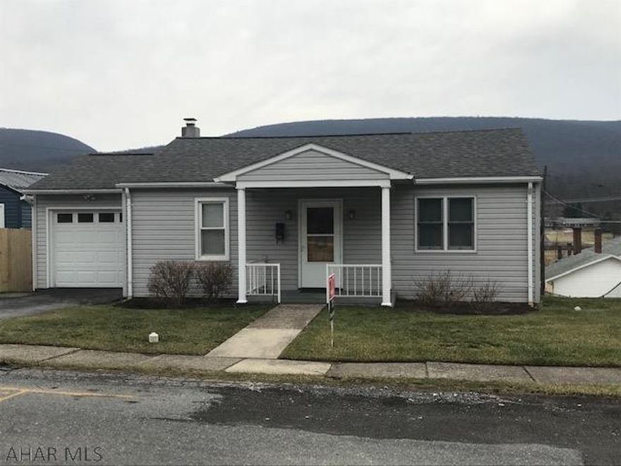 sweet doll house with eat in kitchen & dining room.  Screened porch overlooks fenced yard.  Conveniently located close to shopping and bus route.