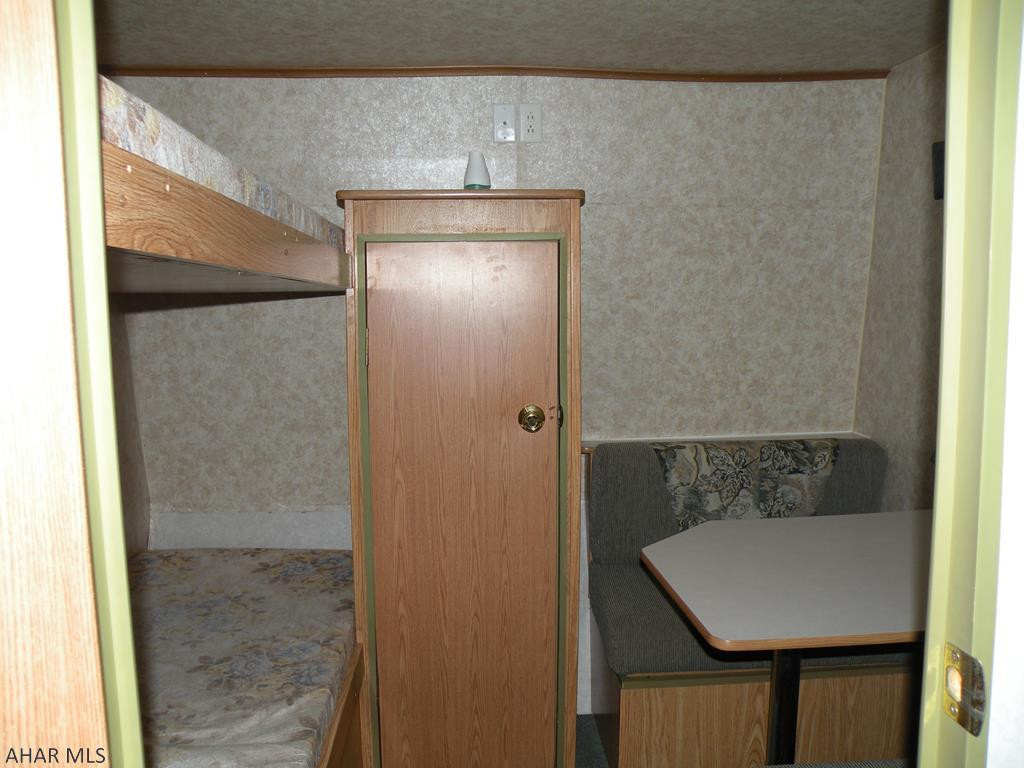 Glendale Yearound - Residential