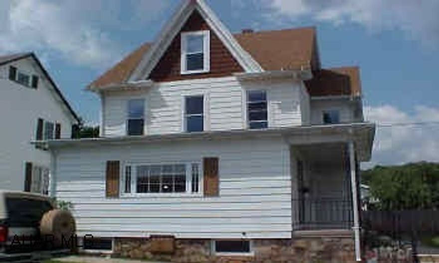 Large 2 1/2 story home. New windows, carpet, large new garage. Nice, large home spacious rooms. Pergo flooring please call listing office for addendums.