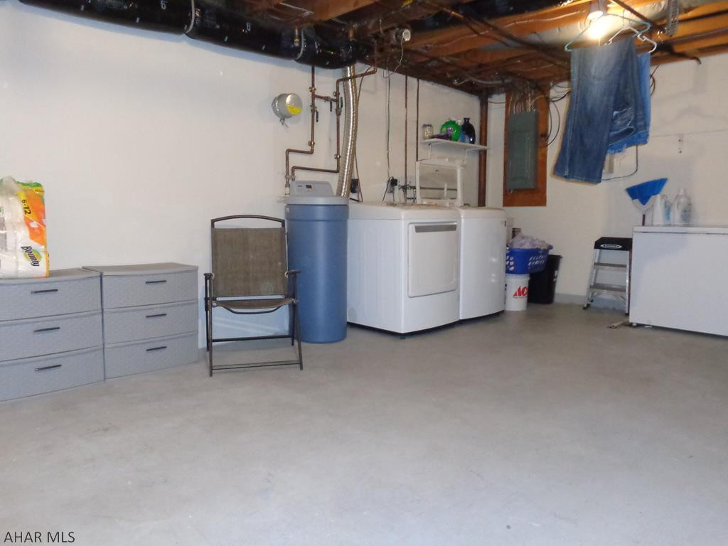 Maple Hollow - Residential