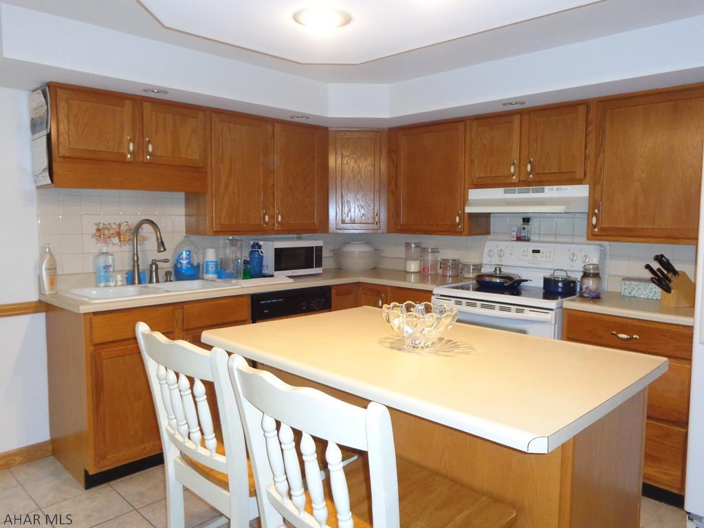 Maple Hollow - Residential