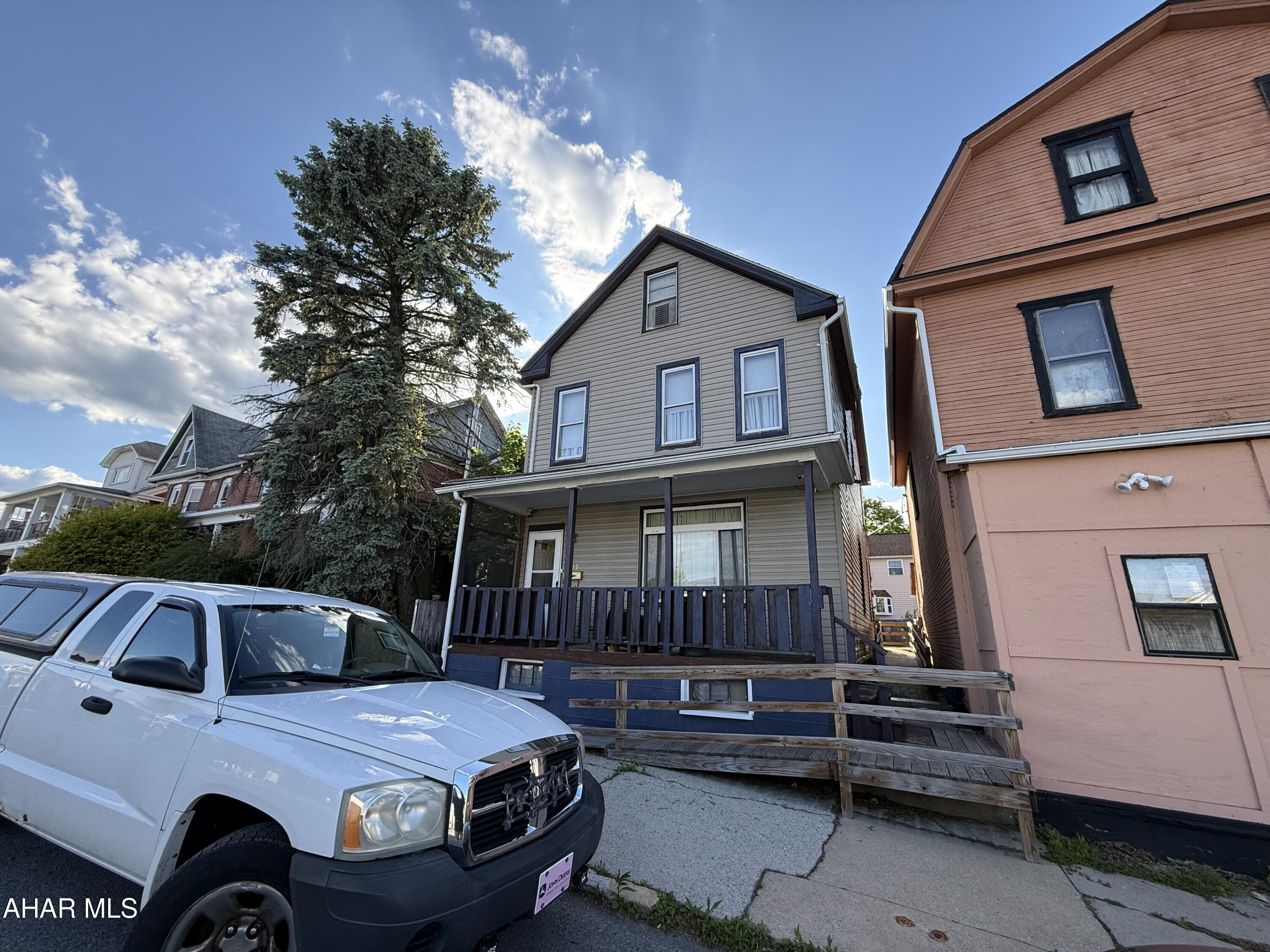 Juniata - Residential