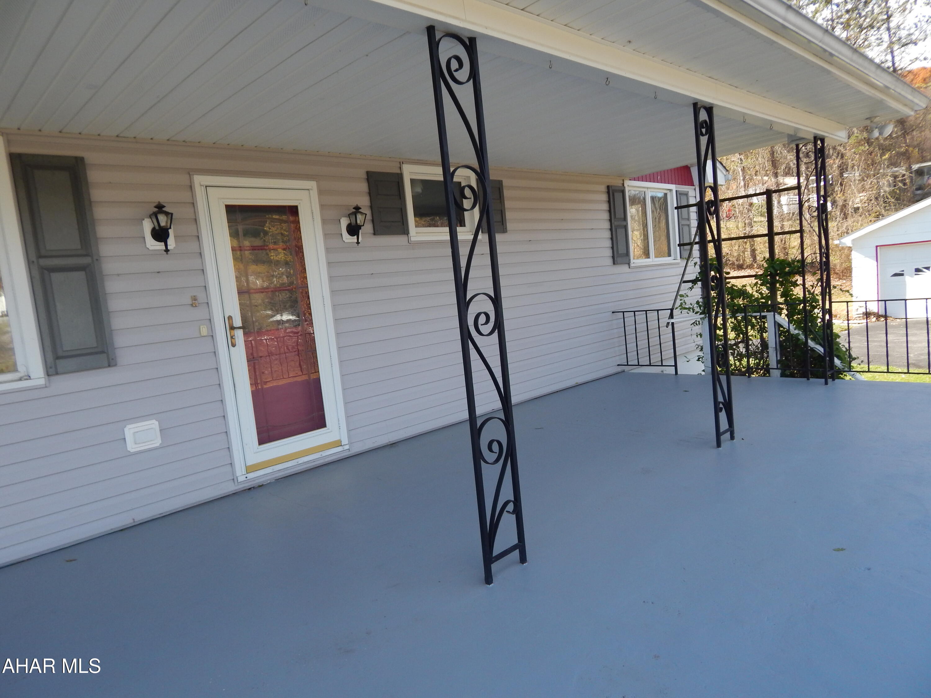 Maple Hollow - Residential