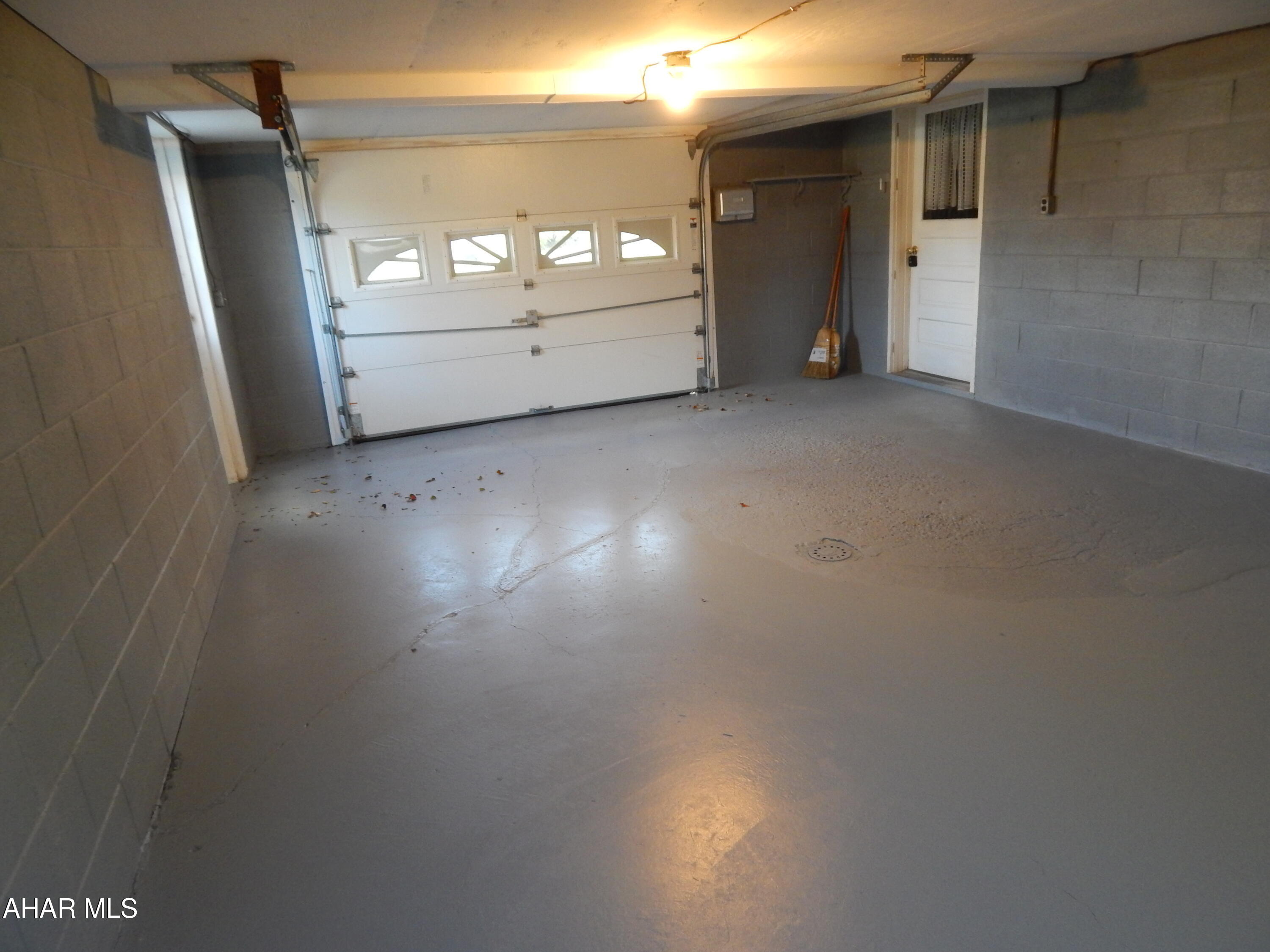 Maple Hollow - Residential