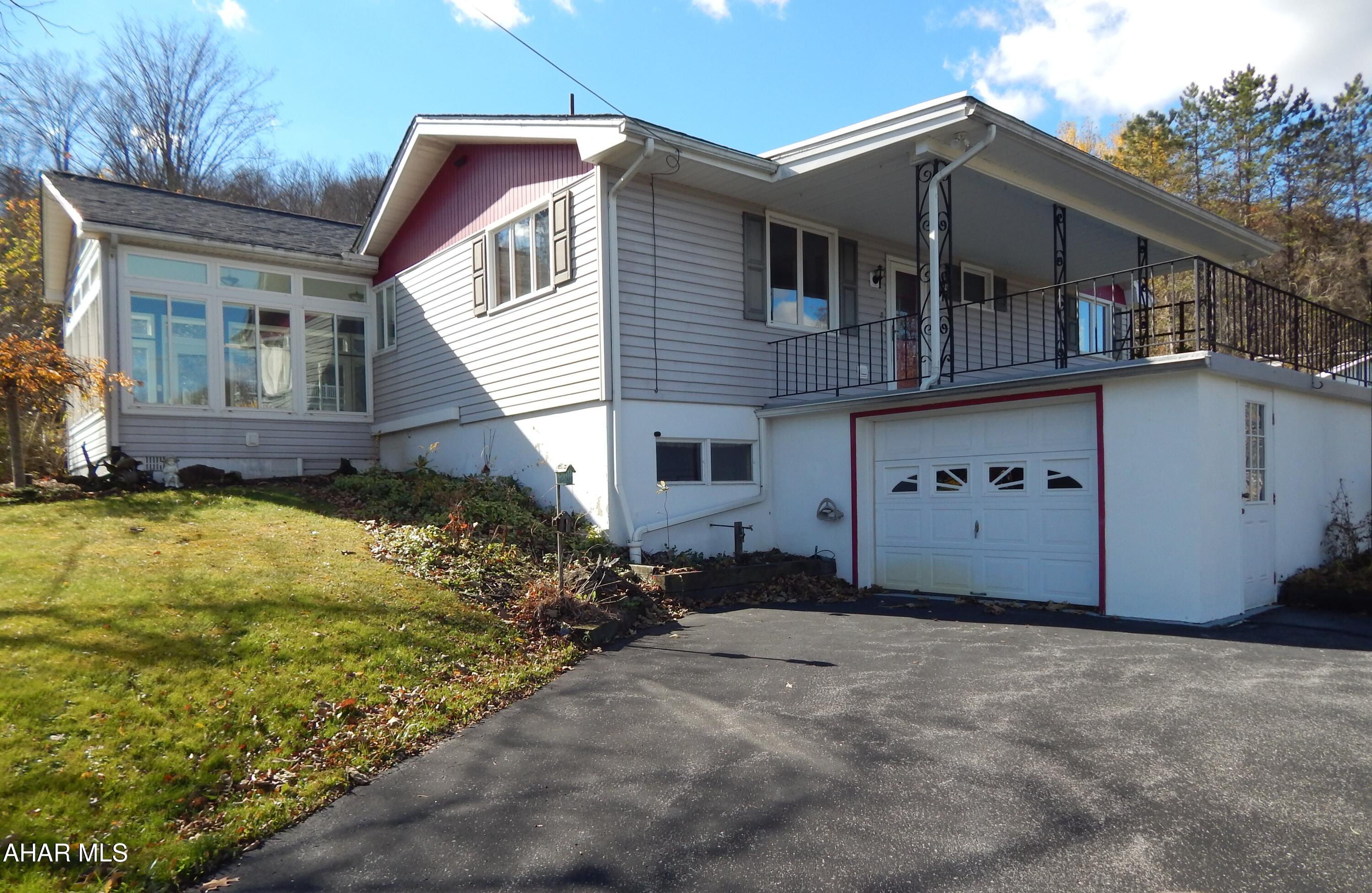 Maple Hollow - Residential