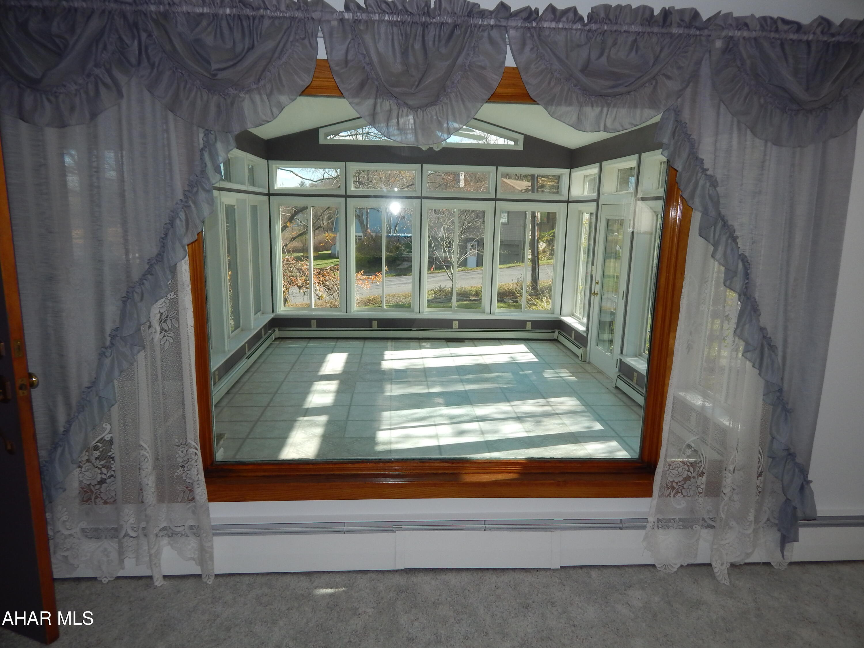 Maple Hollow - Residential