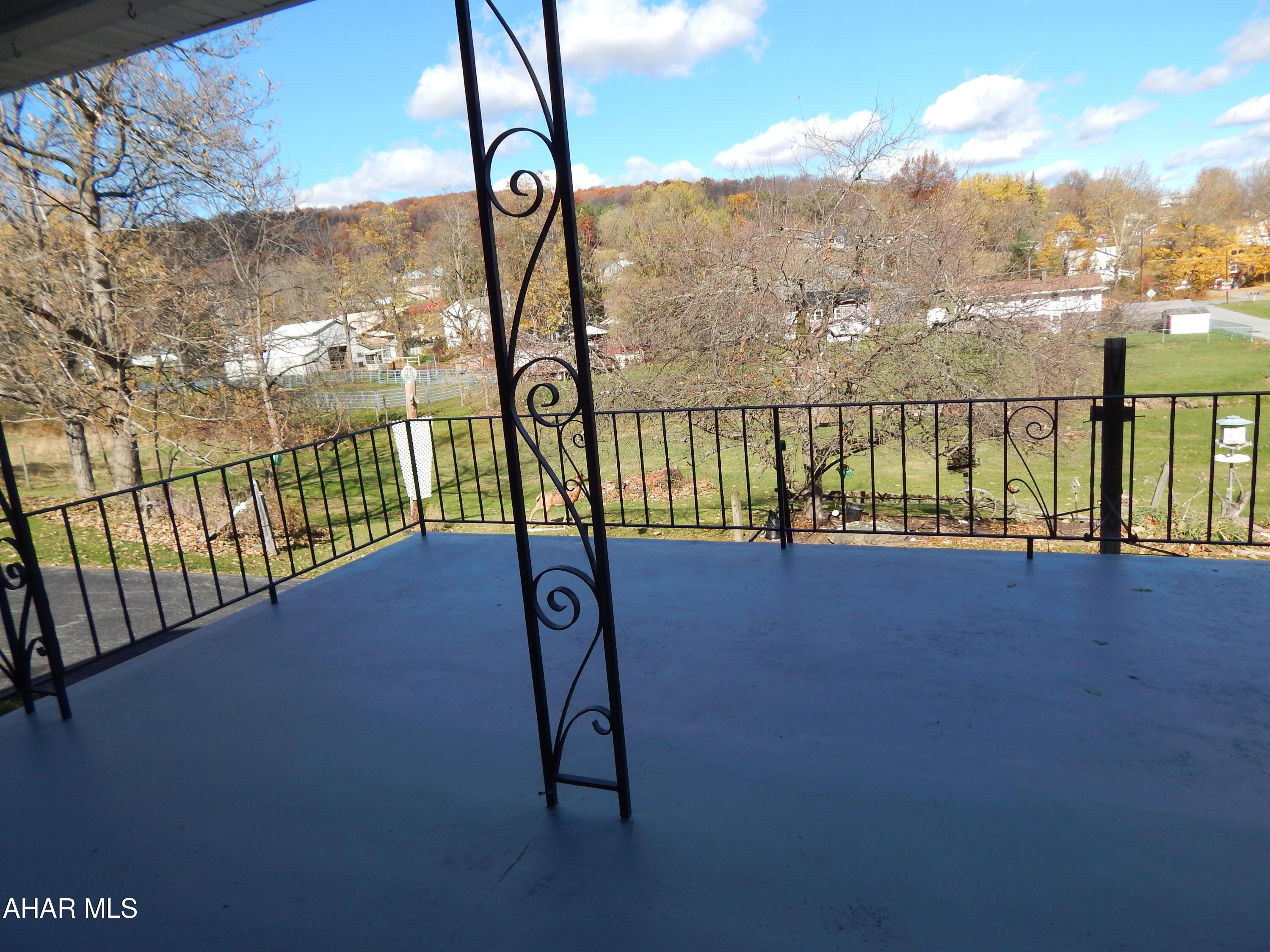 Maple Hollow - Residential