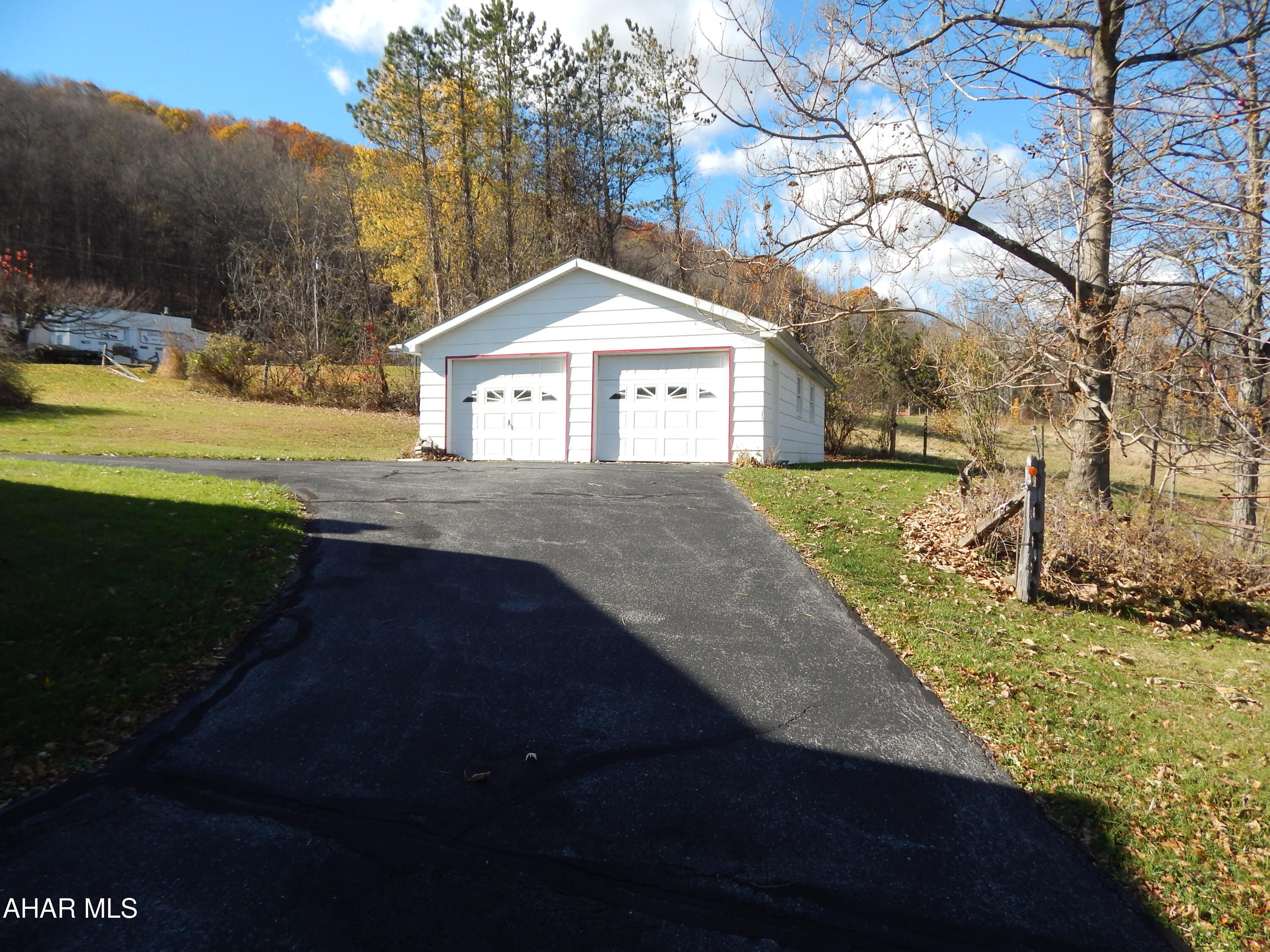 Maple Hollow - Residential