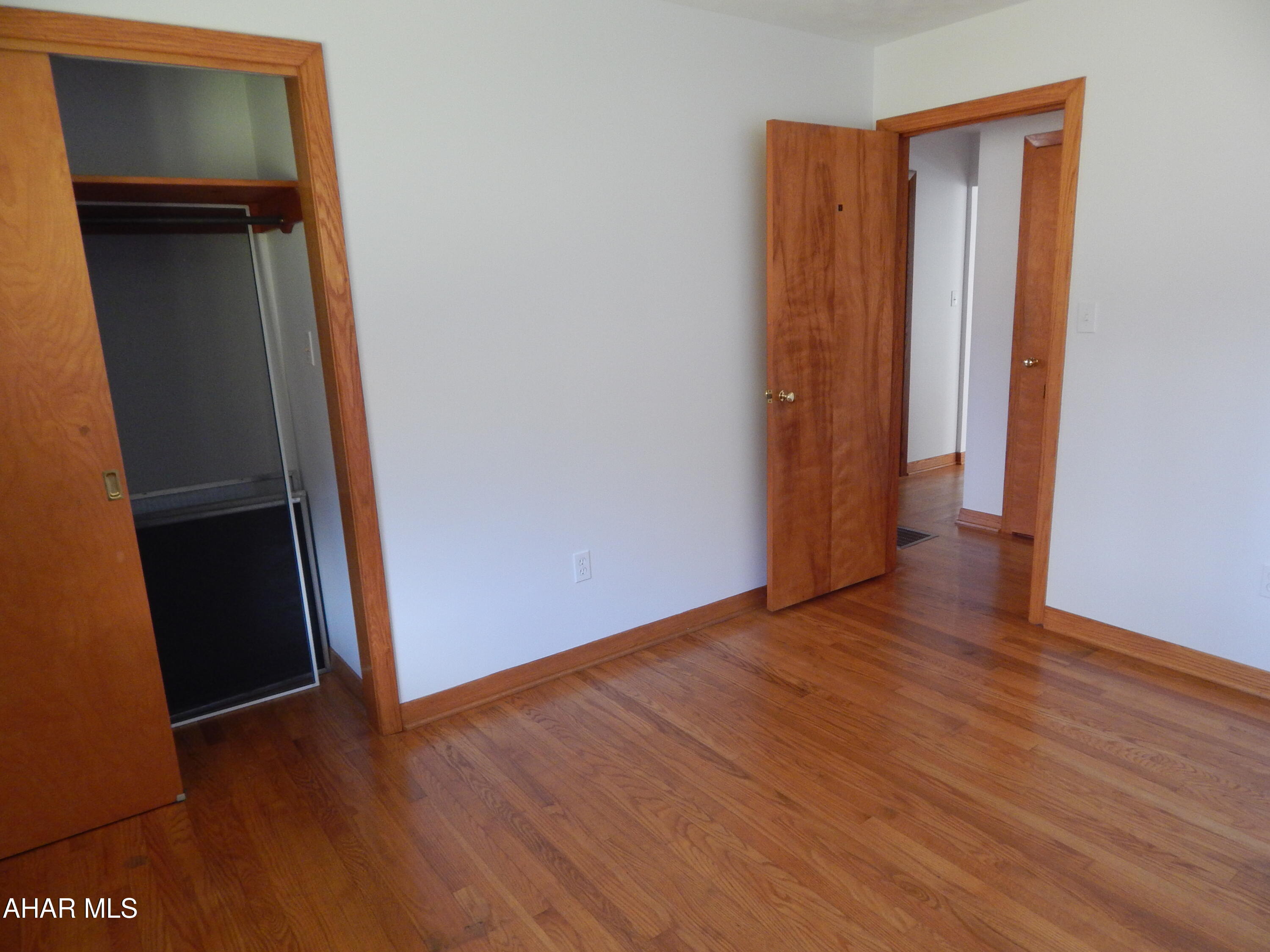 Maple Hollow - Residential