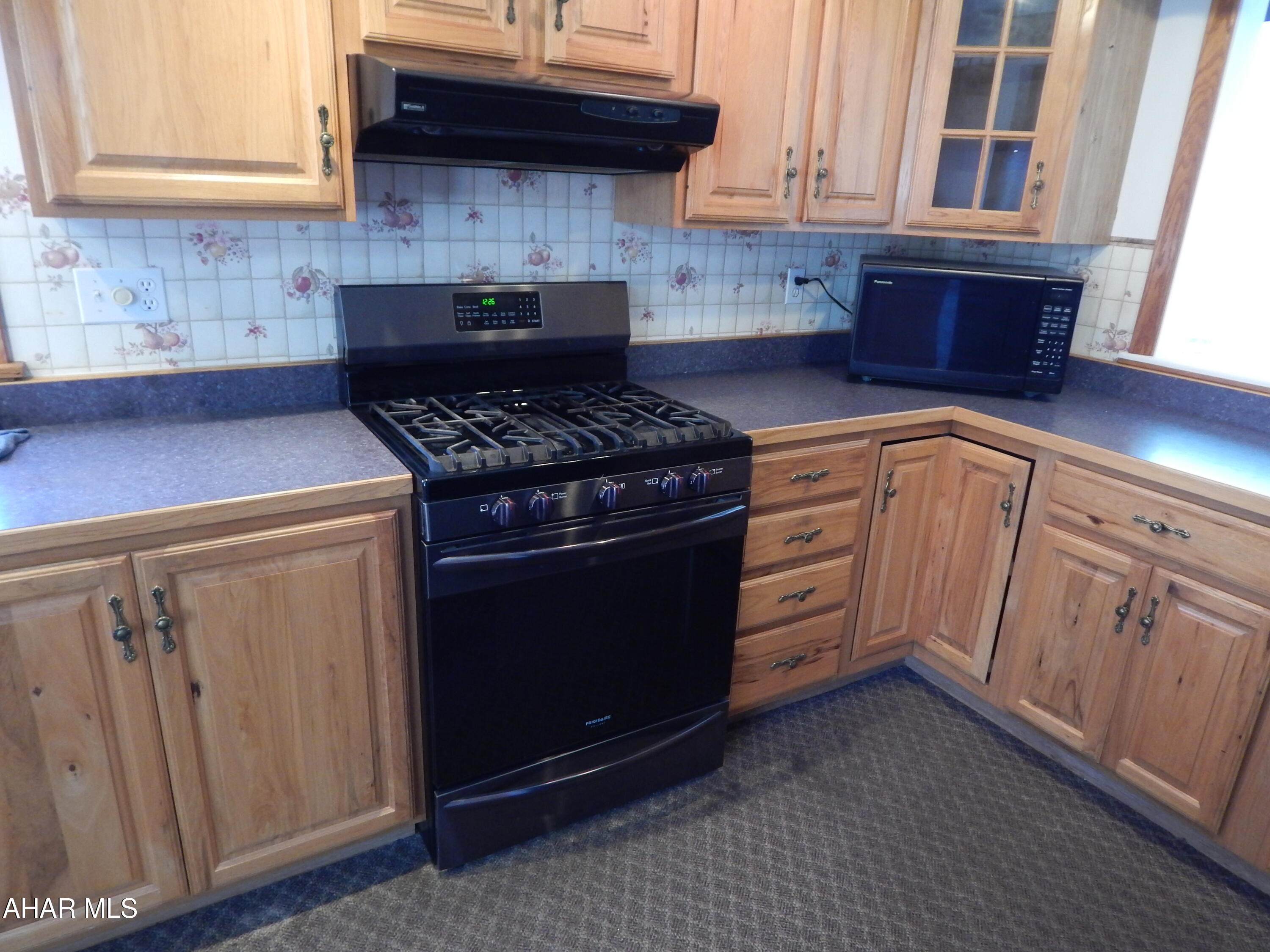 Maple Hollow - Residential