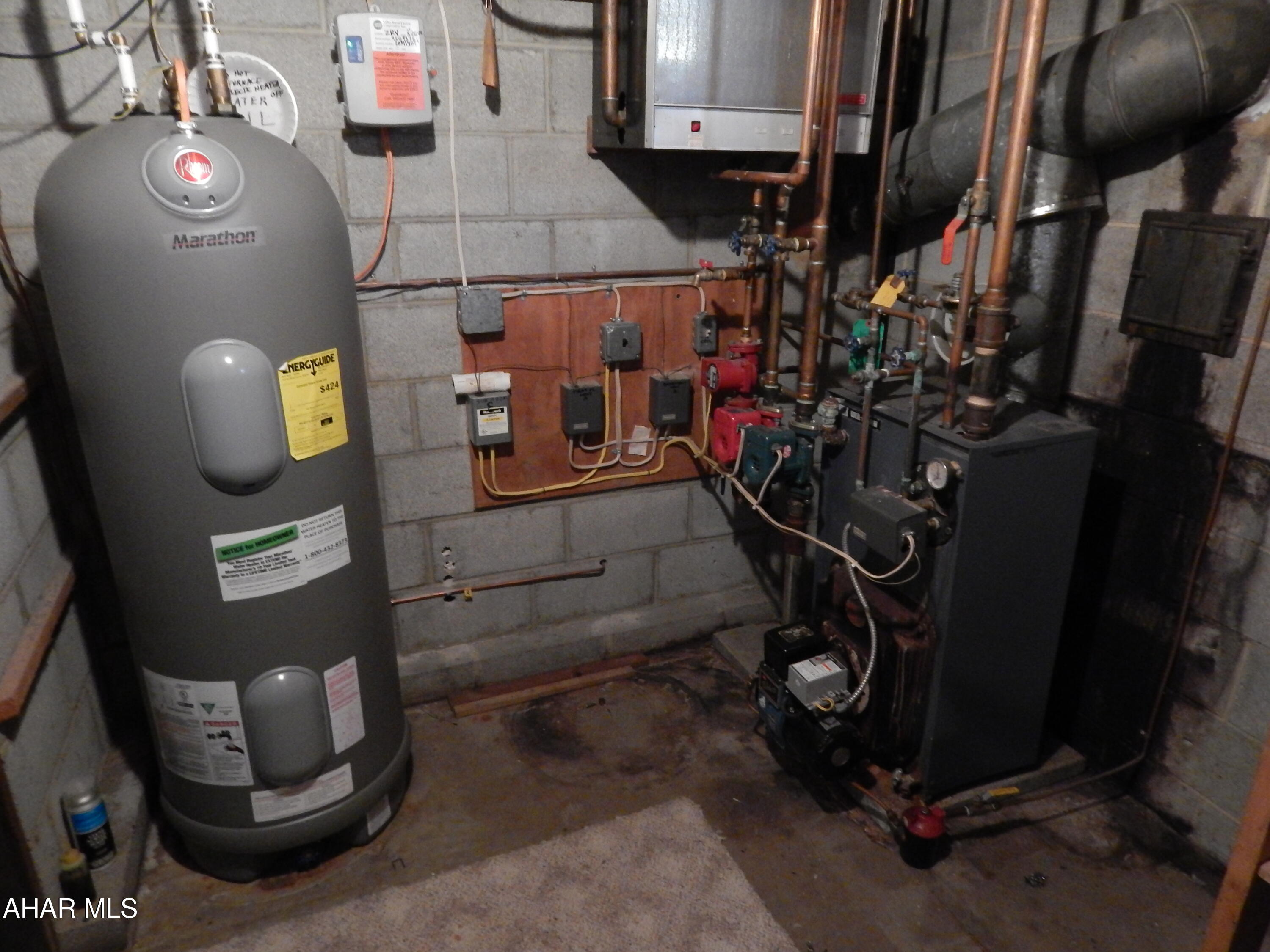 Maple Hollow - Residential