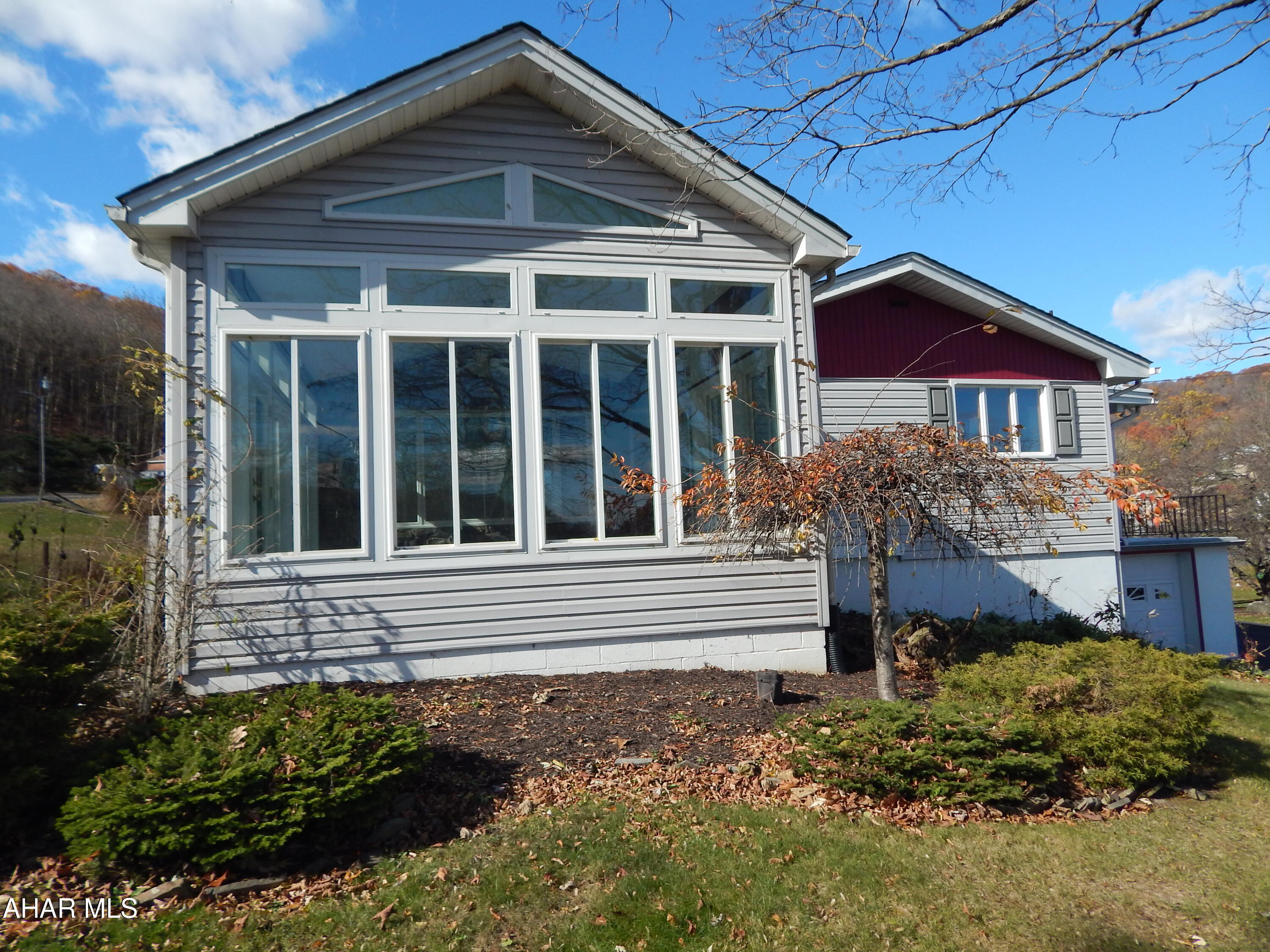 Maple Hollow - Residential