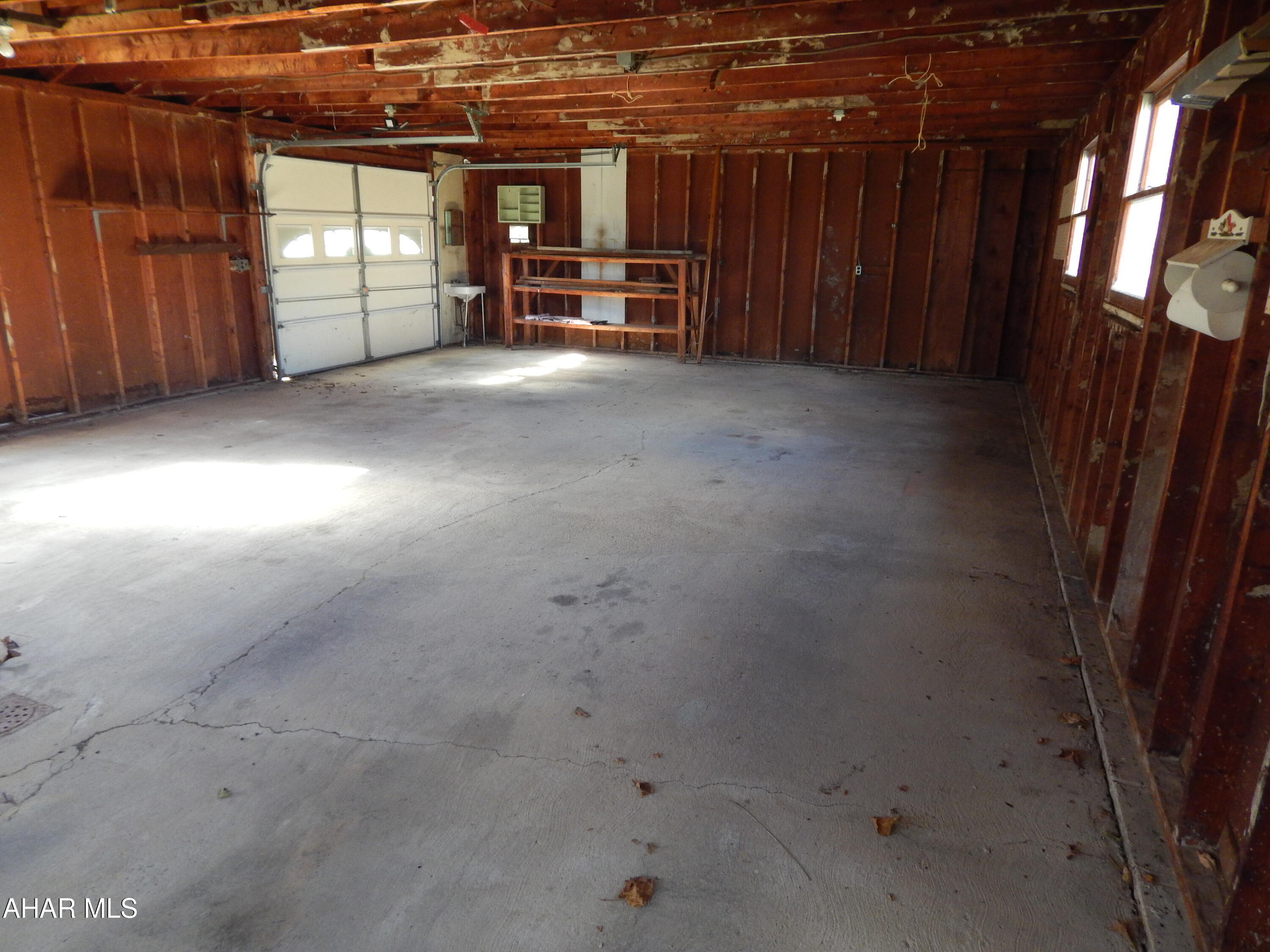 Maple Hollow - Residential