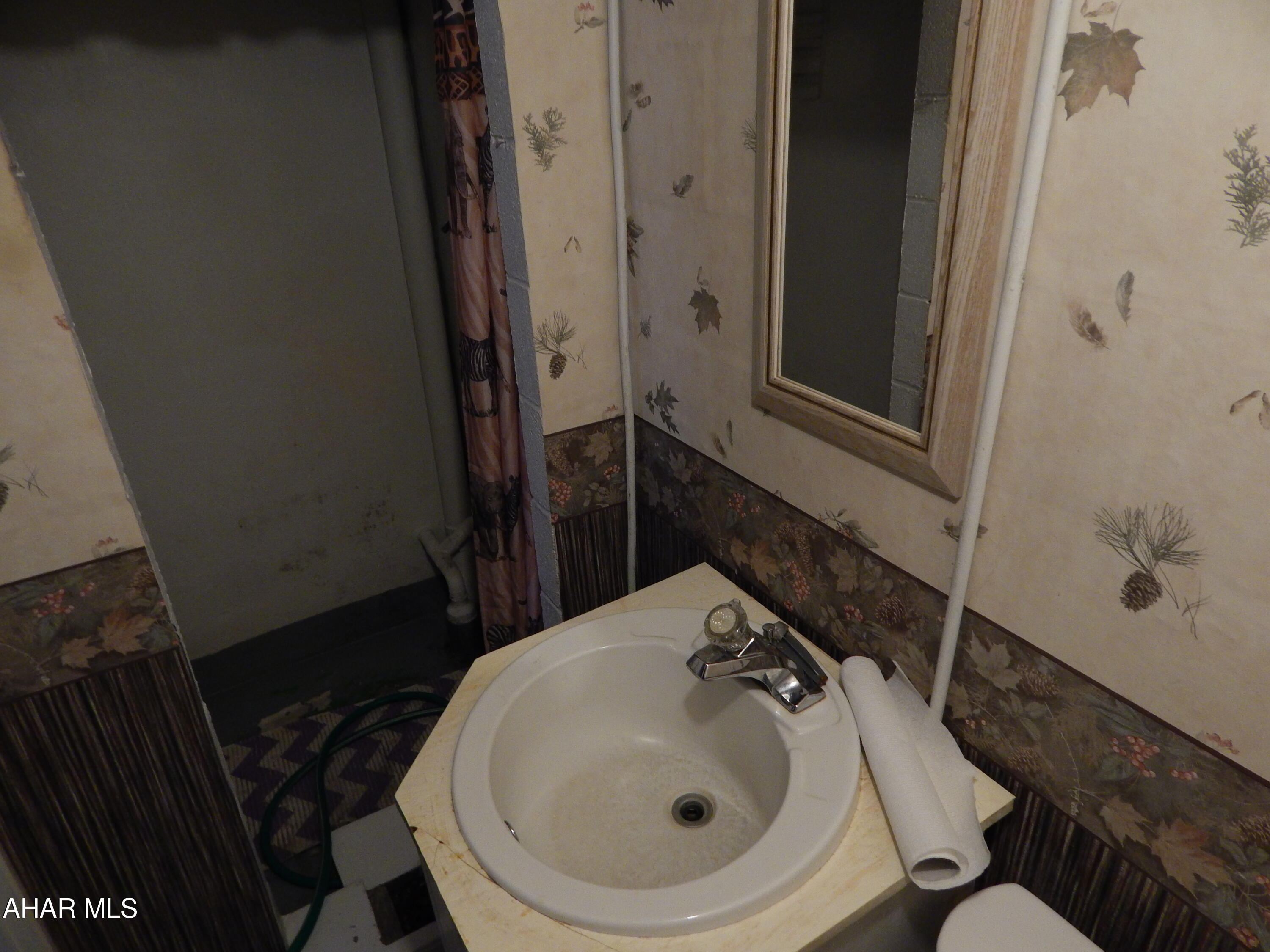 Maple Hollow - Residential