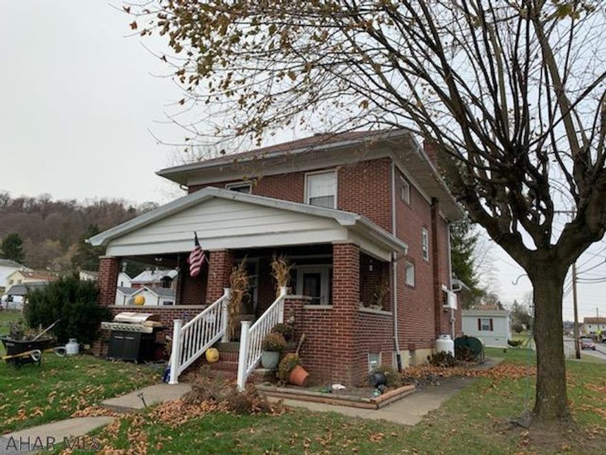 Great opportunity to own a 3 bedroom, 2 bath home in the Loop area of Hollidaysburg. New custom kitchen and granite counters. New in ground pool. Act fast.