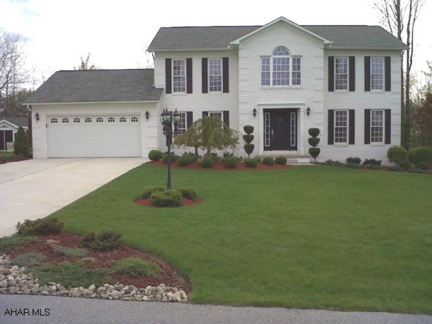 Magnificent home in Timber Ridge estates. 3 BR with possible 4th. gas fireplace in Family room. Bar & game area in lower level. Beautifully landscaped yard. Attached 2 car heated garage.