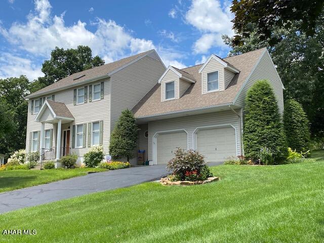 Holiday Manor - Residential