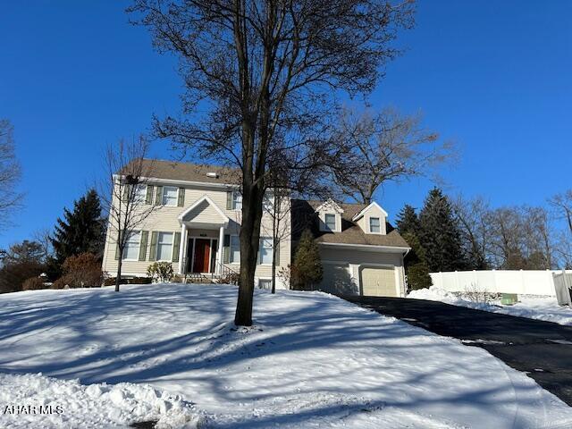 Holiday Manor - Residential