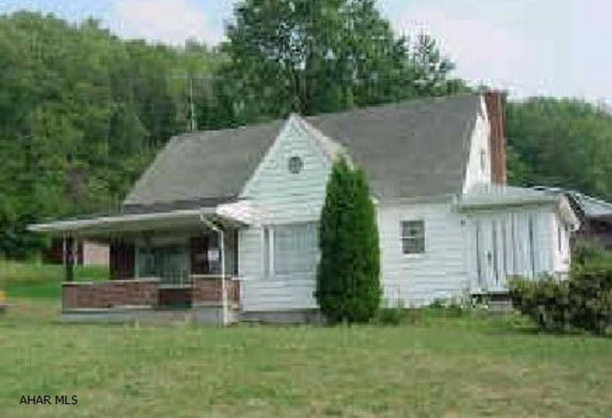 Nice 1 1/2 story home. full bath and 2 bedrooms on the main floor, appliances included, nice yard & 2 car detached garage. laundry on the main floor