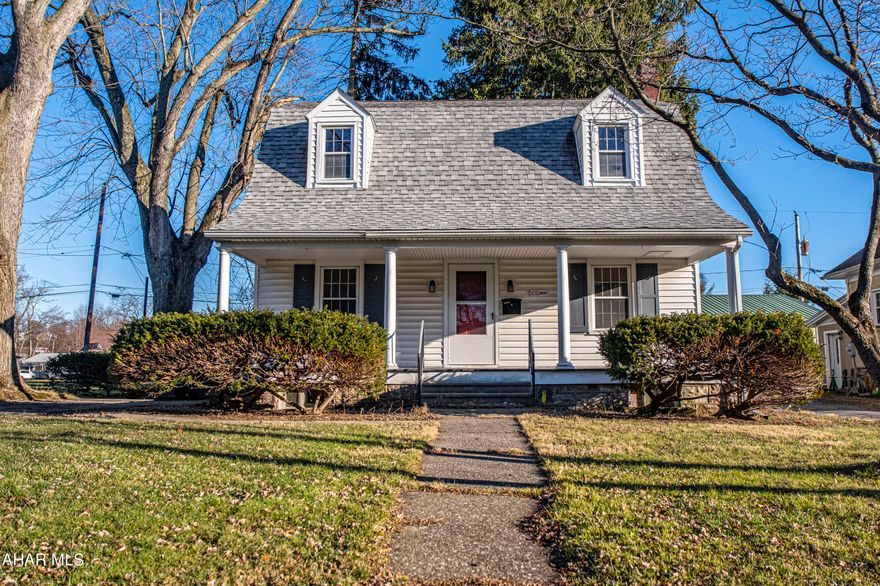 Attention contractors, investors and do-it-yourselfers - here is a diamond in the rough waiting for you to finish and cash in on the equity. This 3 bedroom 2 bath home in the Wehnwood Section of Altoona is an open canvas with original hardwood floors and fireplace. Close proximity to PSU Altoona Campus. Check out our floor plan, 3D virtual tour and schedule a showing today.