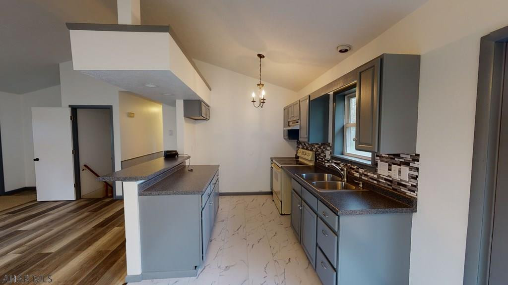 Maple Hollow - Residential