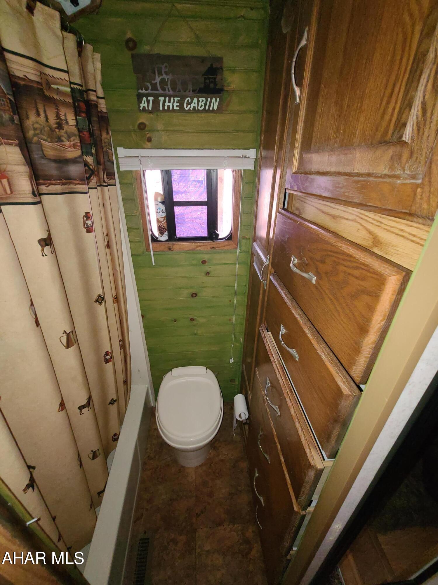 Glendale Yearound - Residential