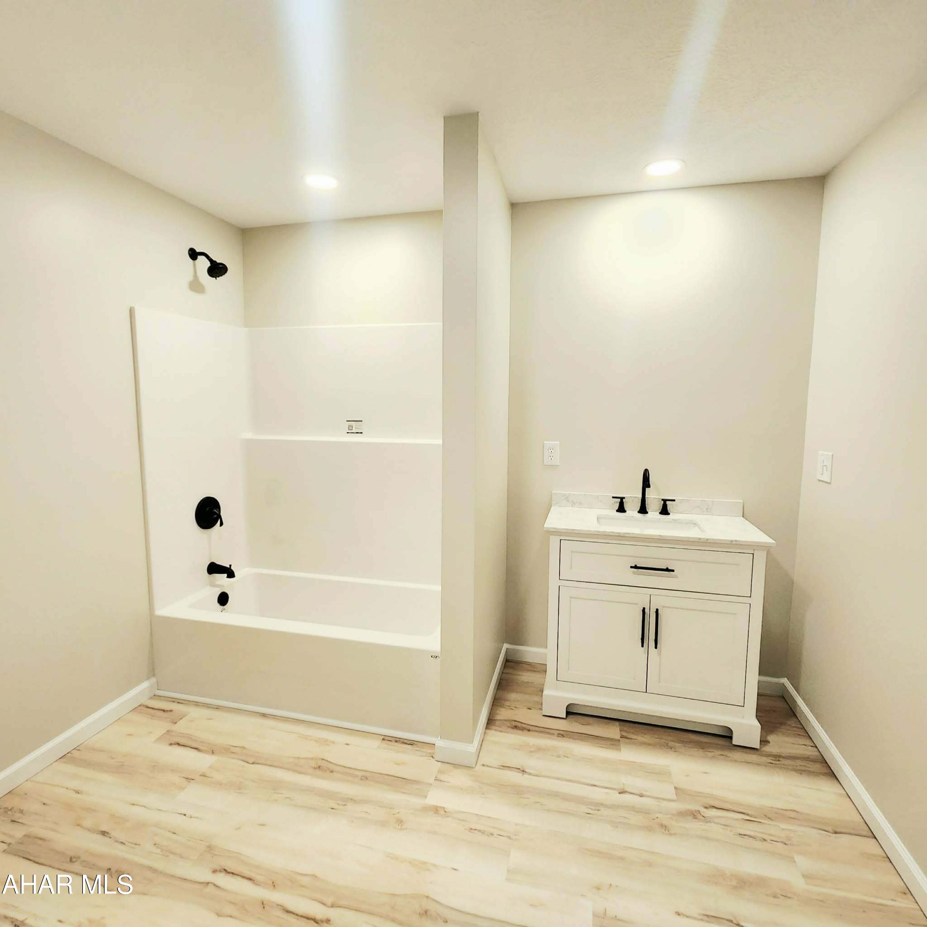 Scotch Valley - Residential