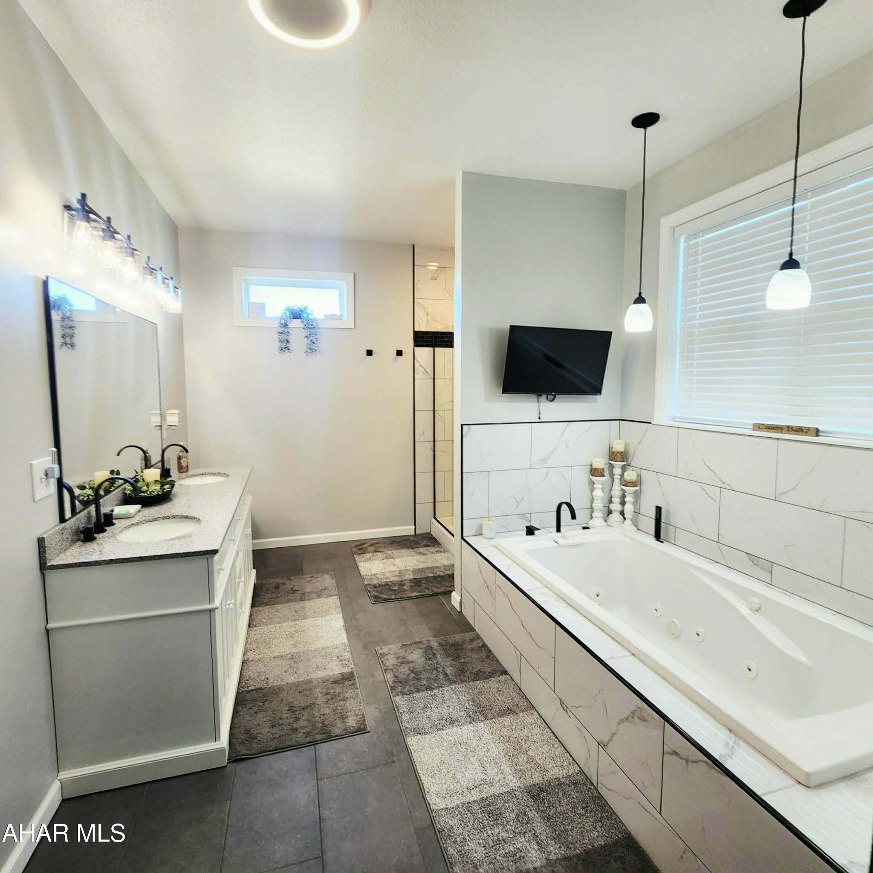 Scotch Valley - Residential