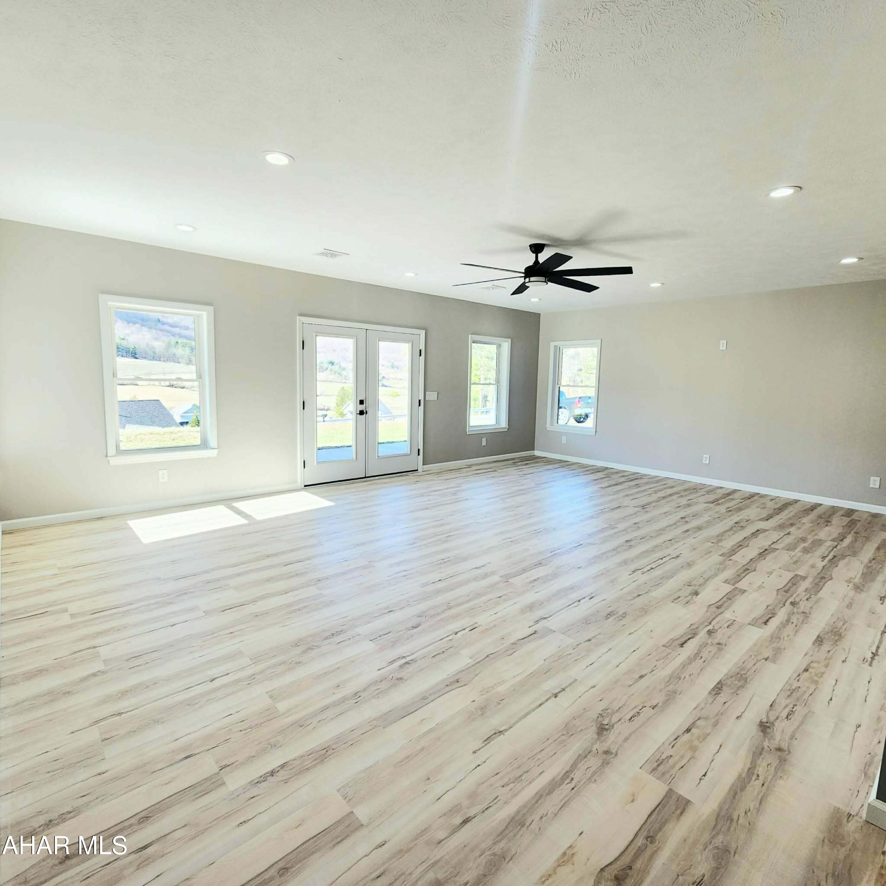 Scotch Valley - Residential