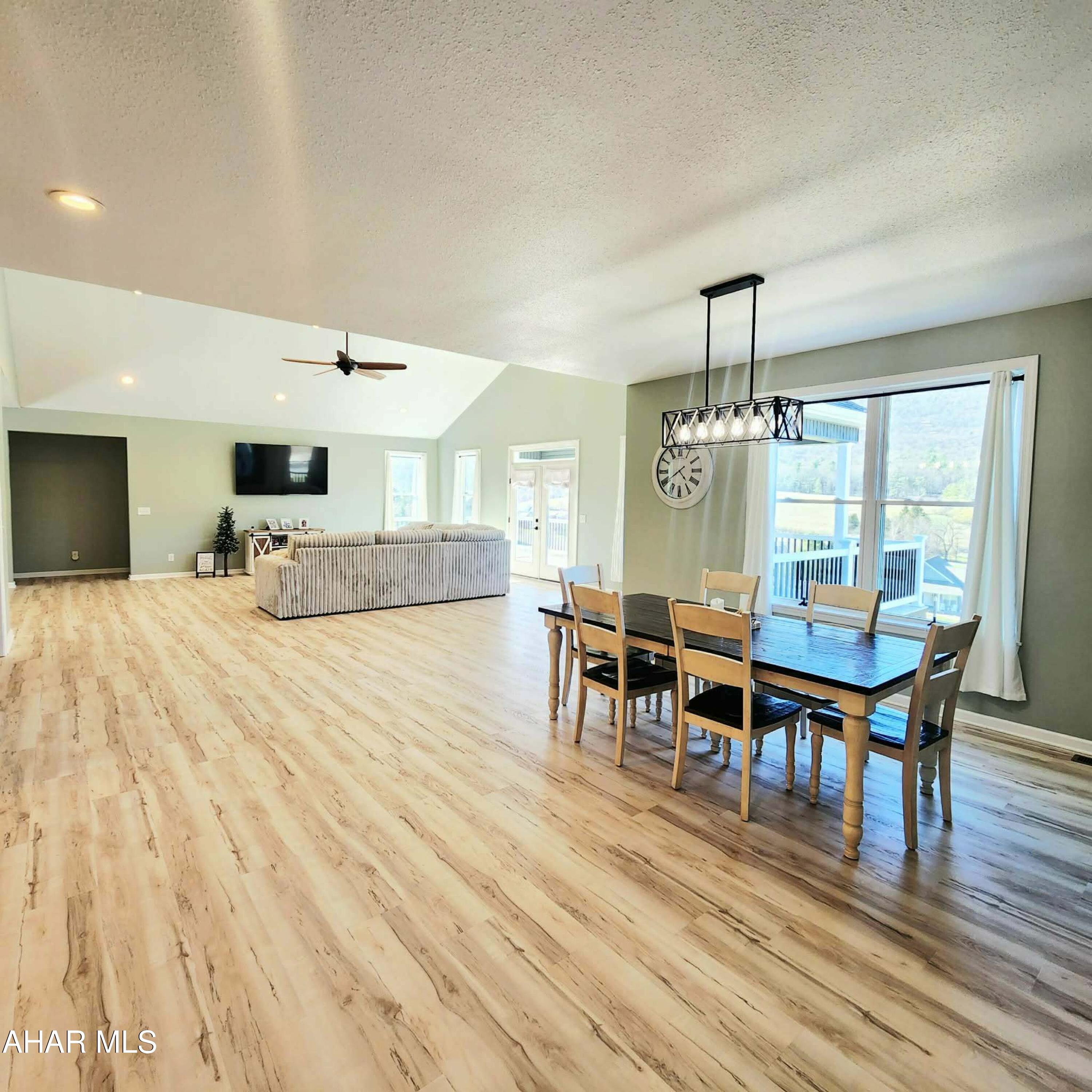 Scotch Valley - Residential