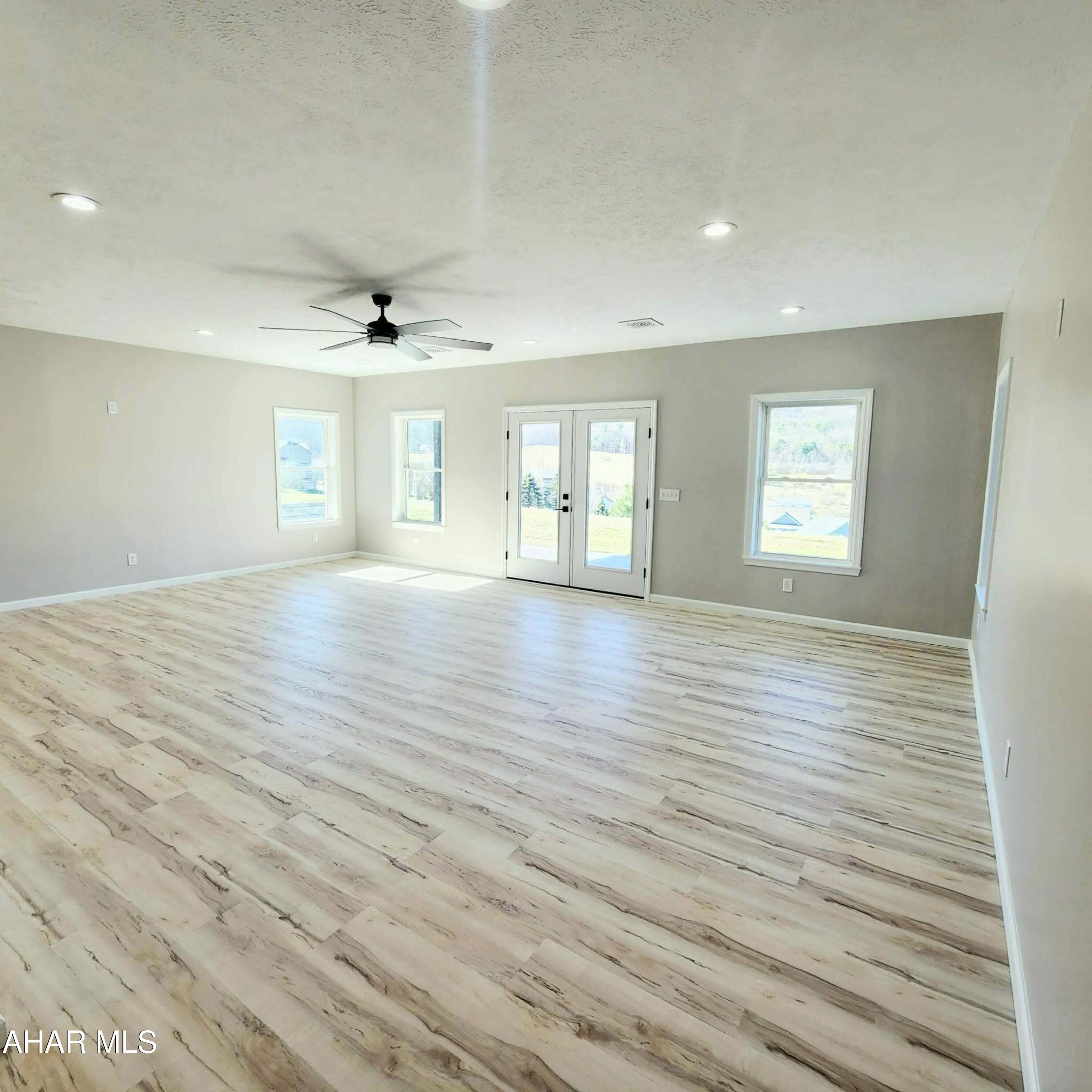 Scotch Valley - Residential