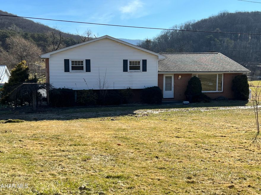 If you want space, look no further! This beautiful multi-level home is for you! Lots of room in the home and 2.26 acres to entertain! Home has a huge LR with brick fireplace. LR has an awesome window for lots of natural light. Walk out the double doors in the DR to over look the fenced in yard outback. Each room has own closet space and very spacious. Walk to the lower level for more family room and an enclosed porch. This is a must see!!!