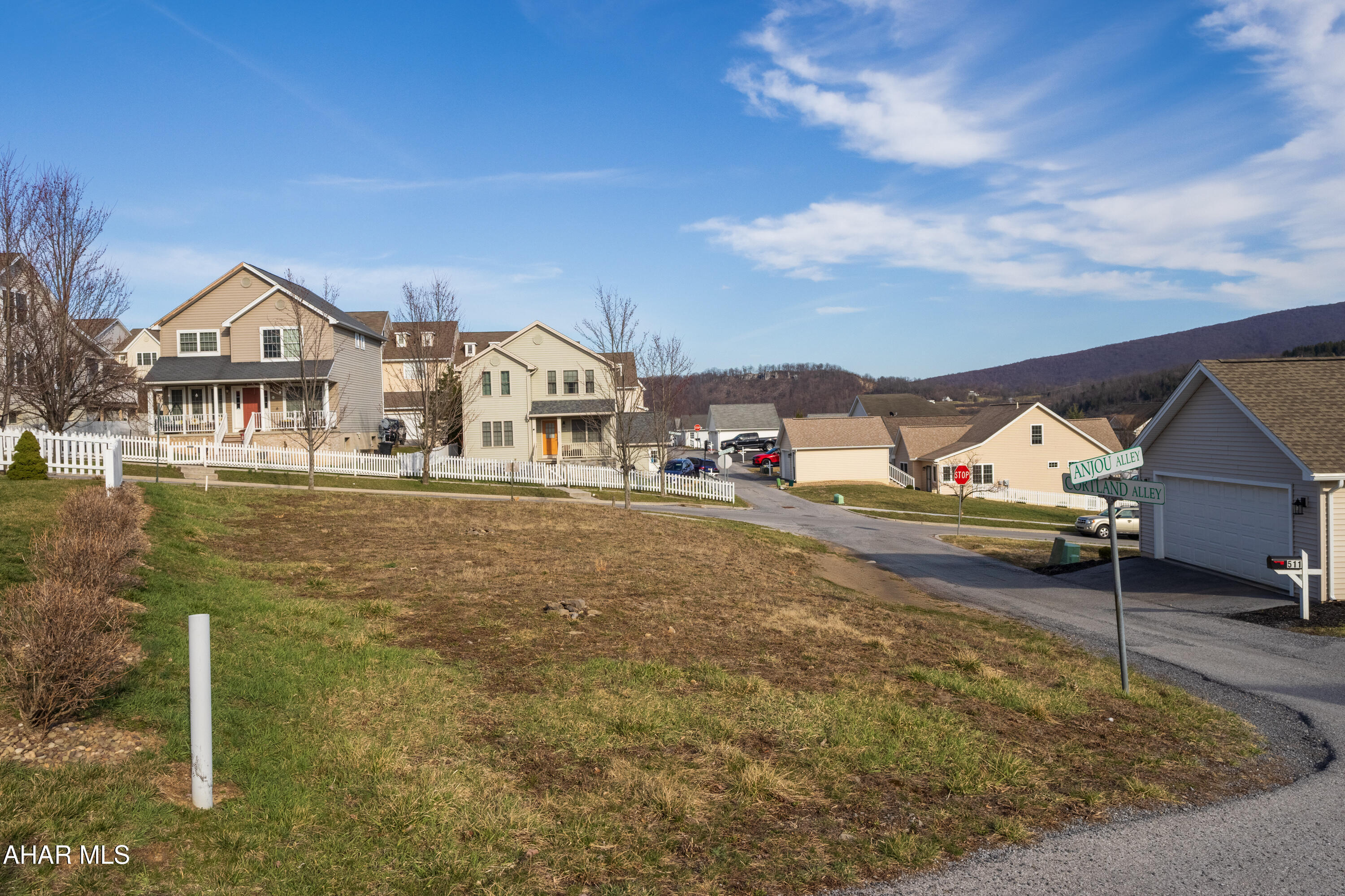 Holiday Hills - Commercial Sale