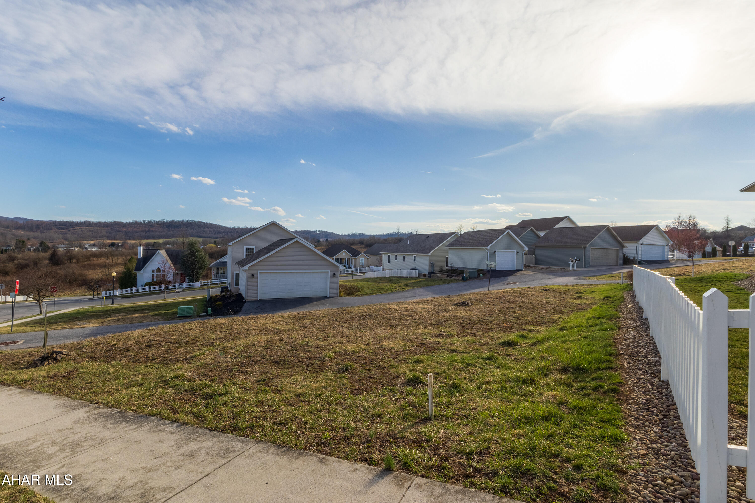 Holiday Hills - Commercial Sale