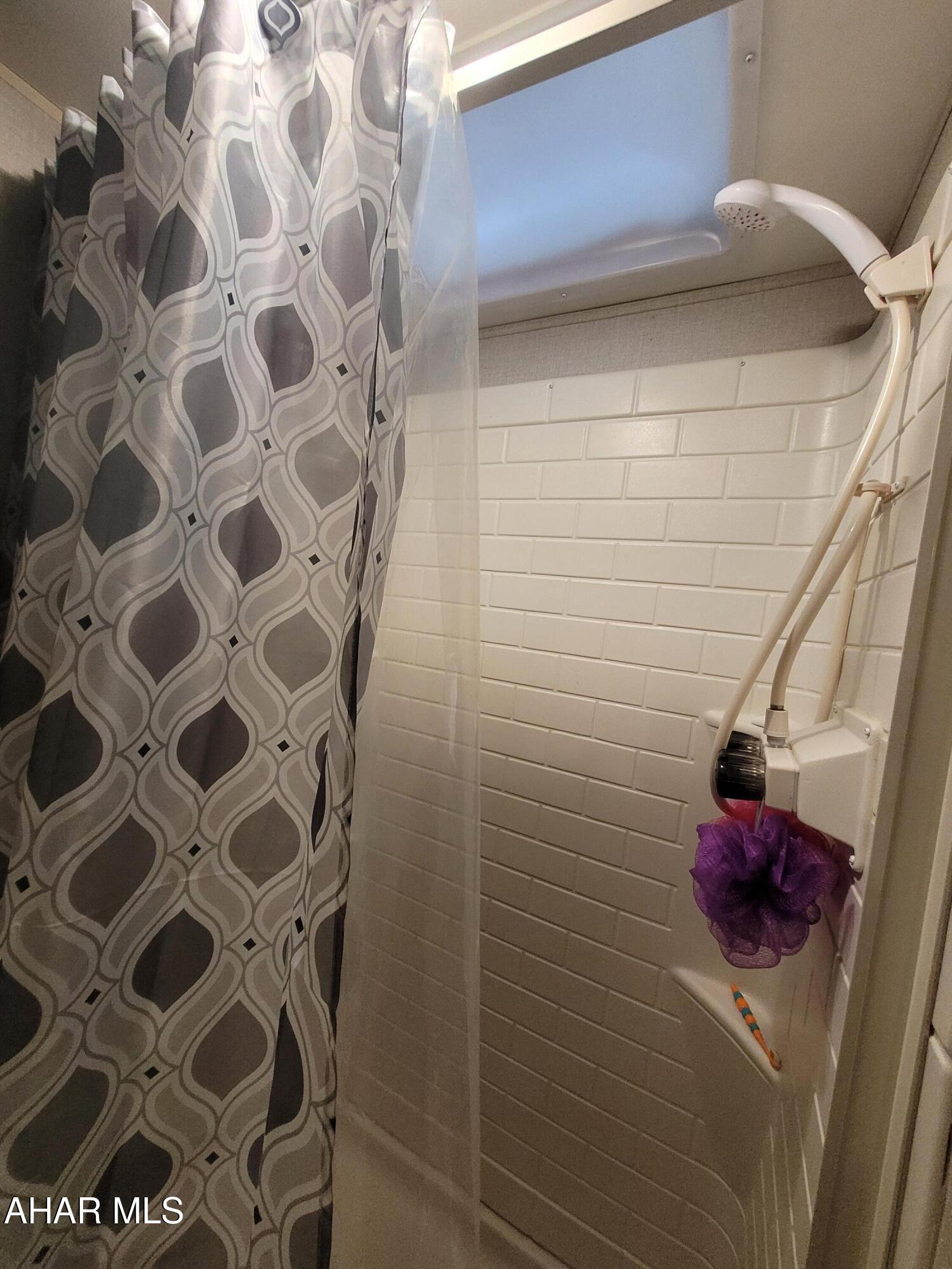 Glendale Yearound - Residential