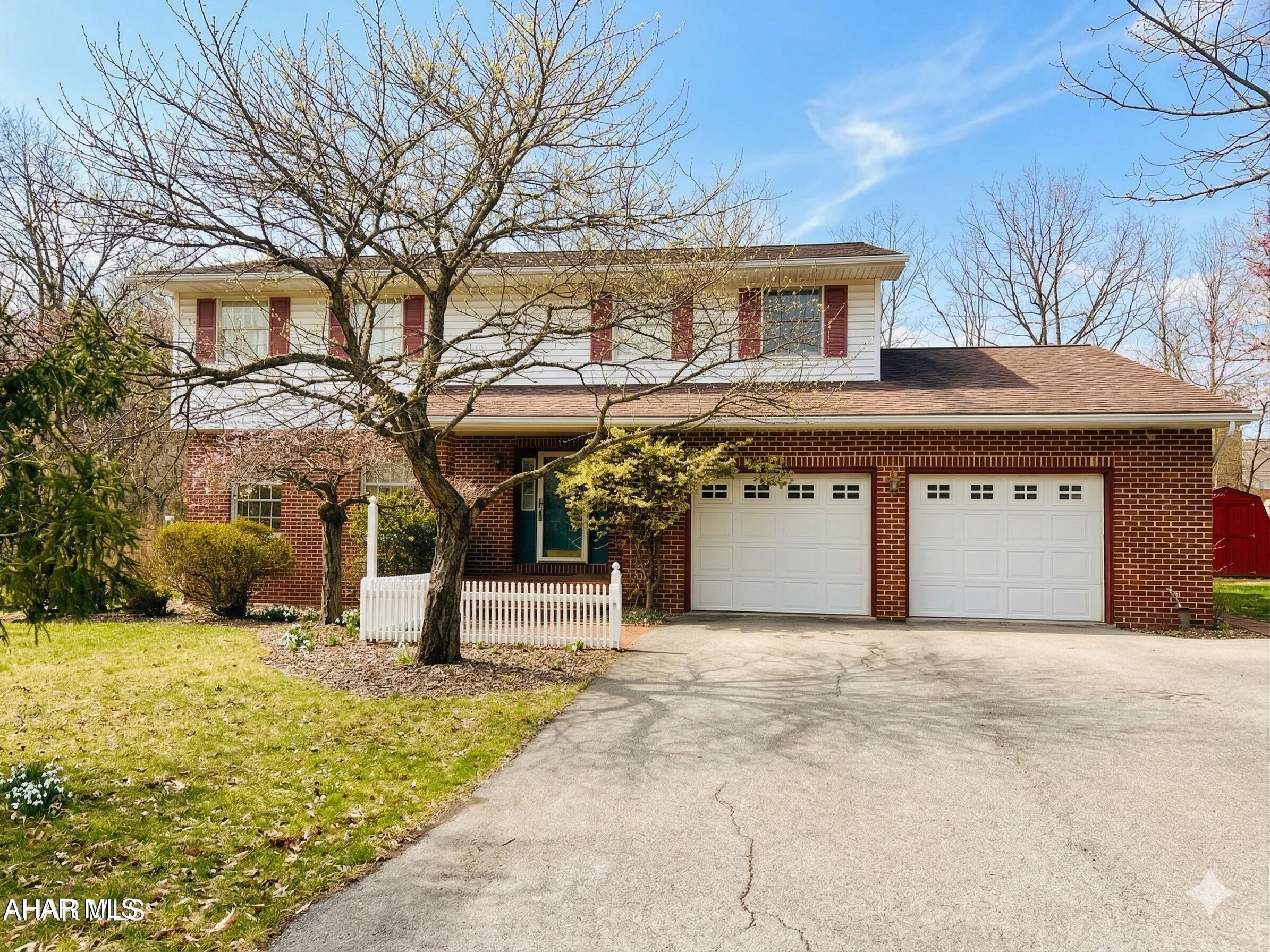 Elmwood - Residential