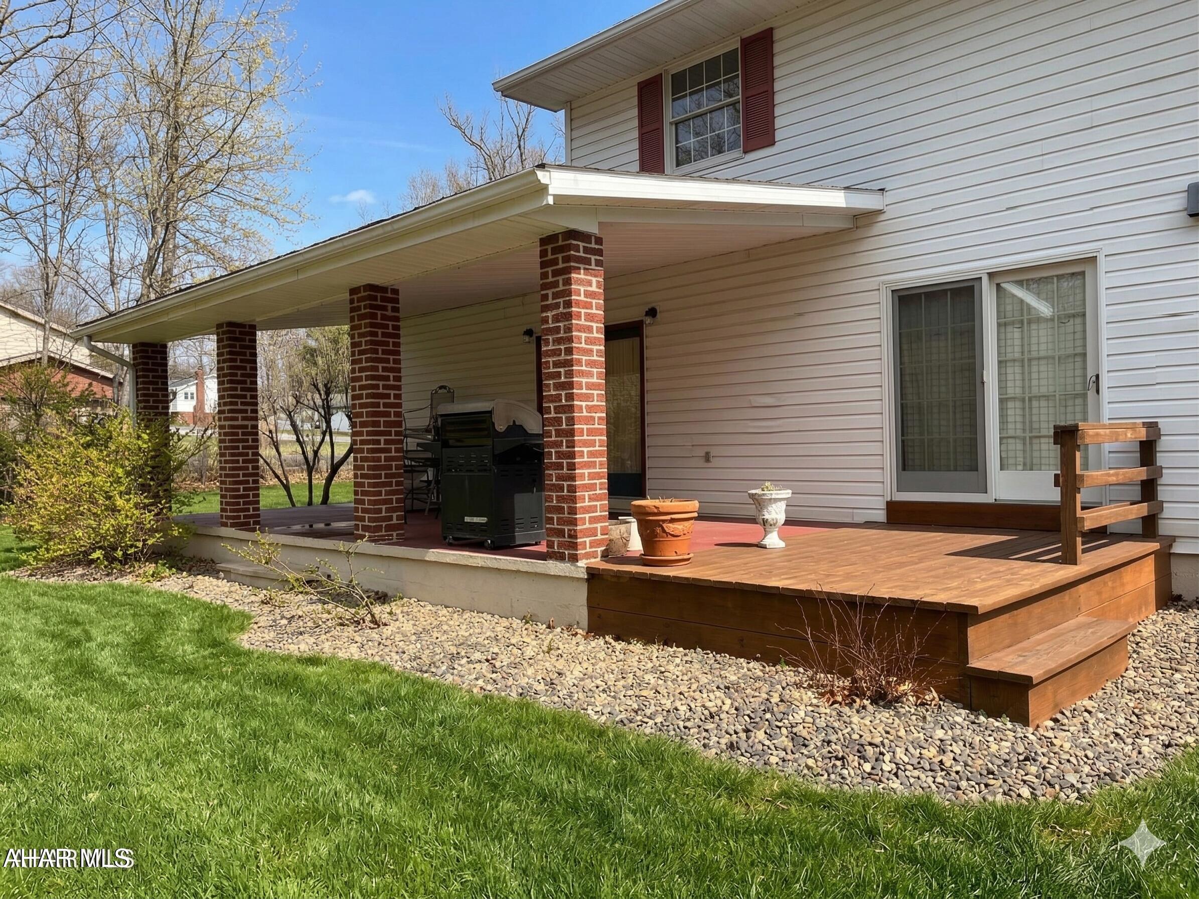 Elmwood - Residential