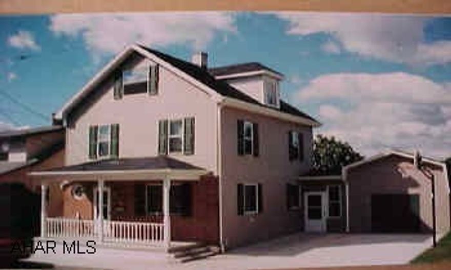 Nice, clean, 3BR home- newly remodeled, newer kitchen