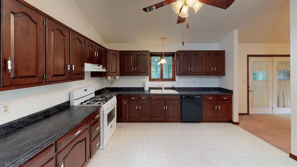 Belaire Estate - Residential