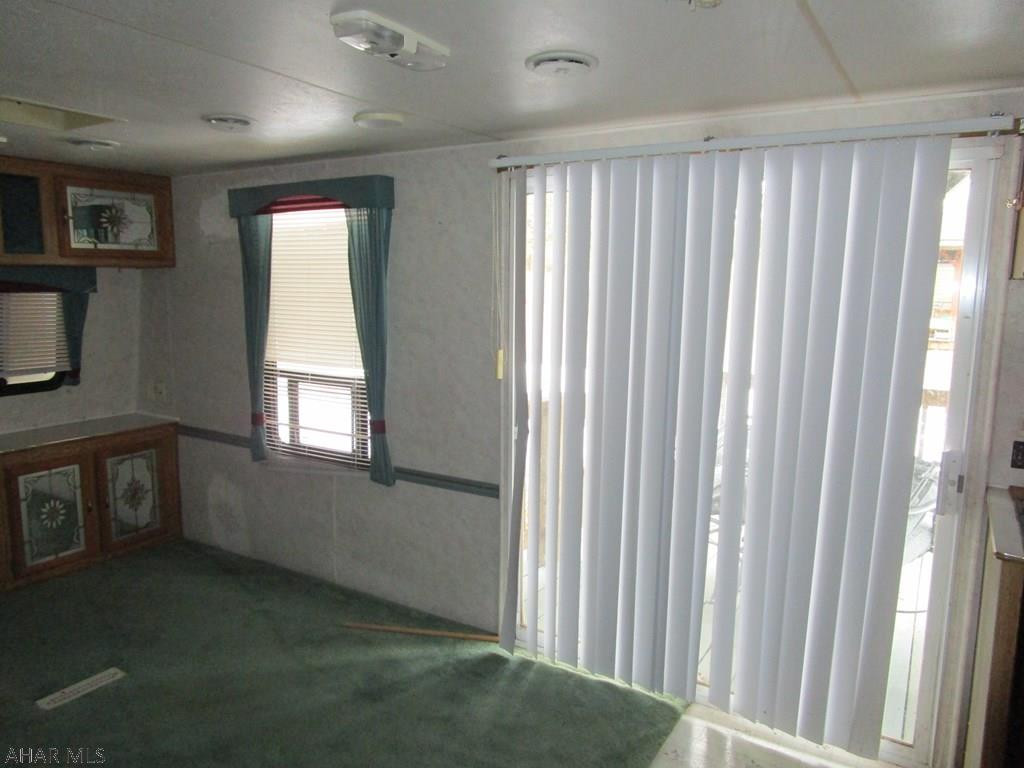 Glendale Yearound - Residential