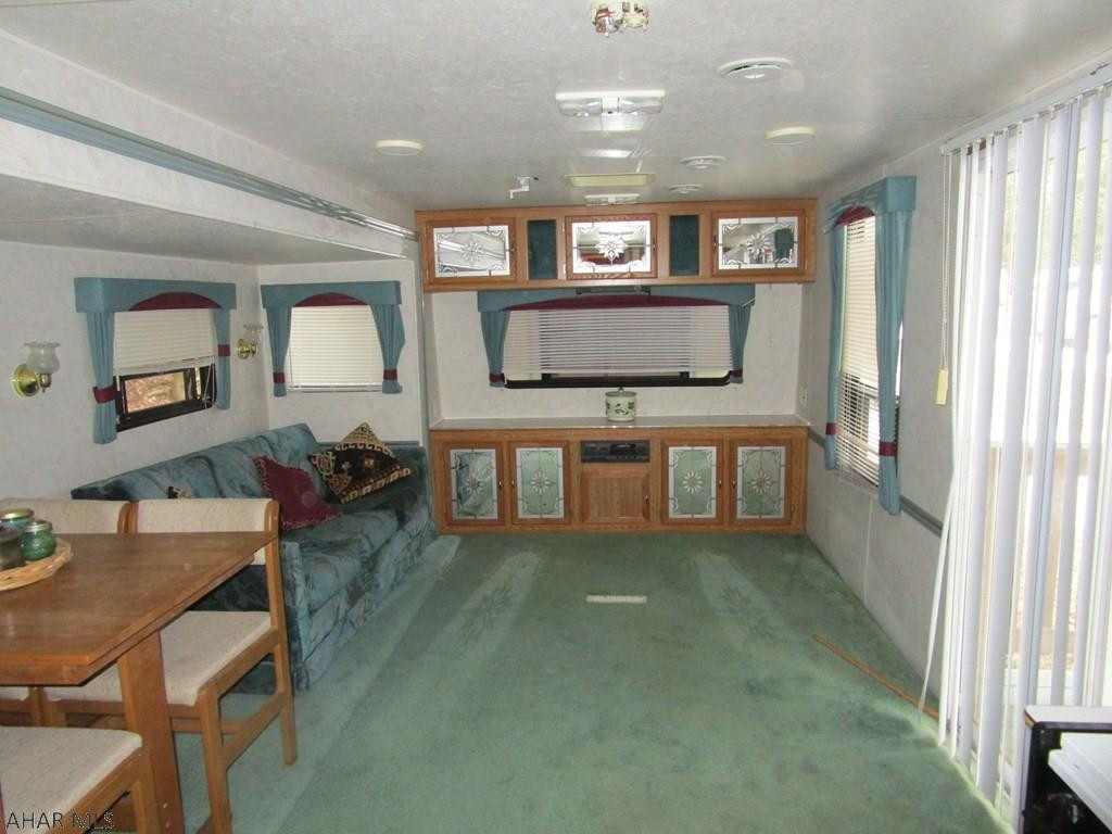 Glendale Yearound - Residential