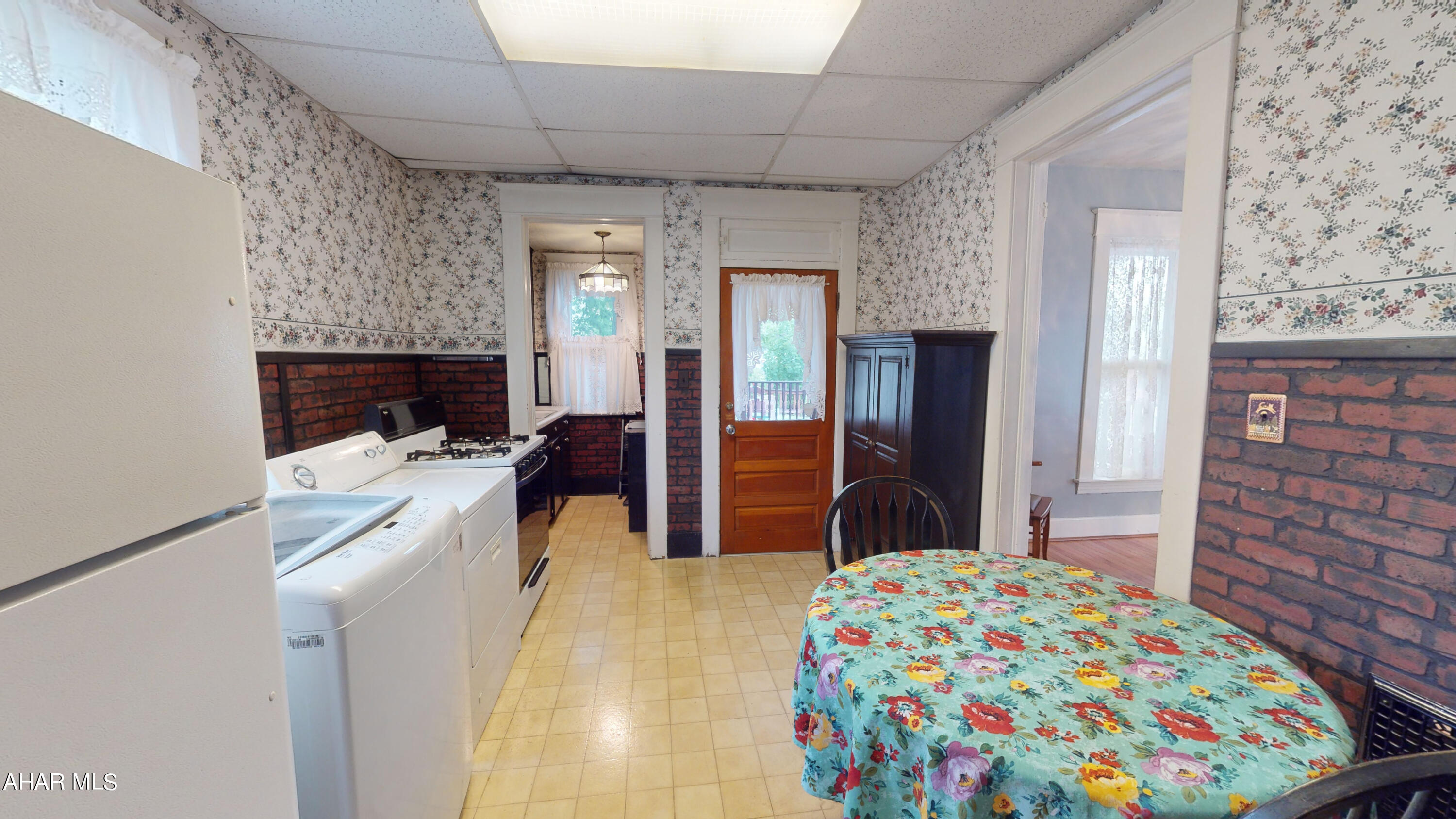 Juniata - Residential