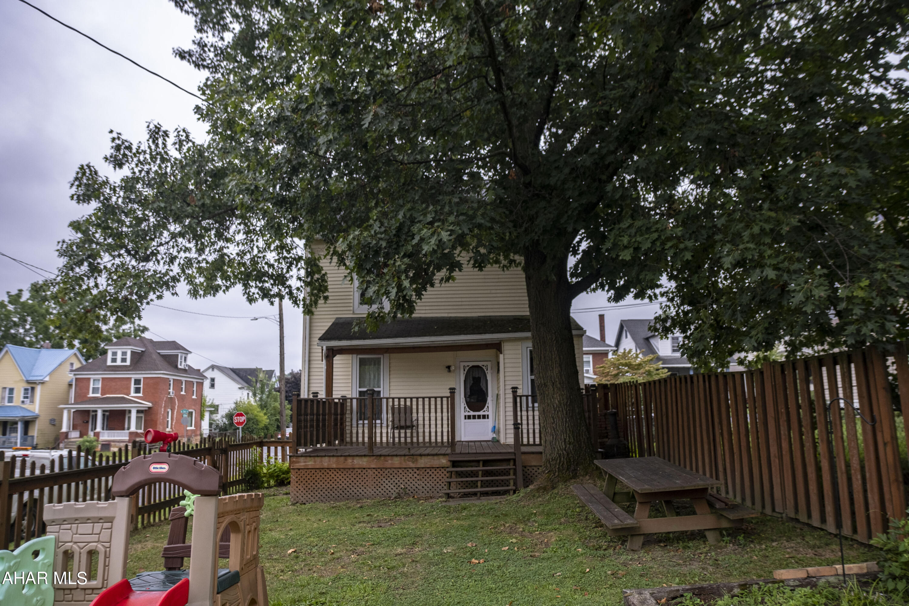 Juniata - Residential