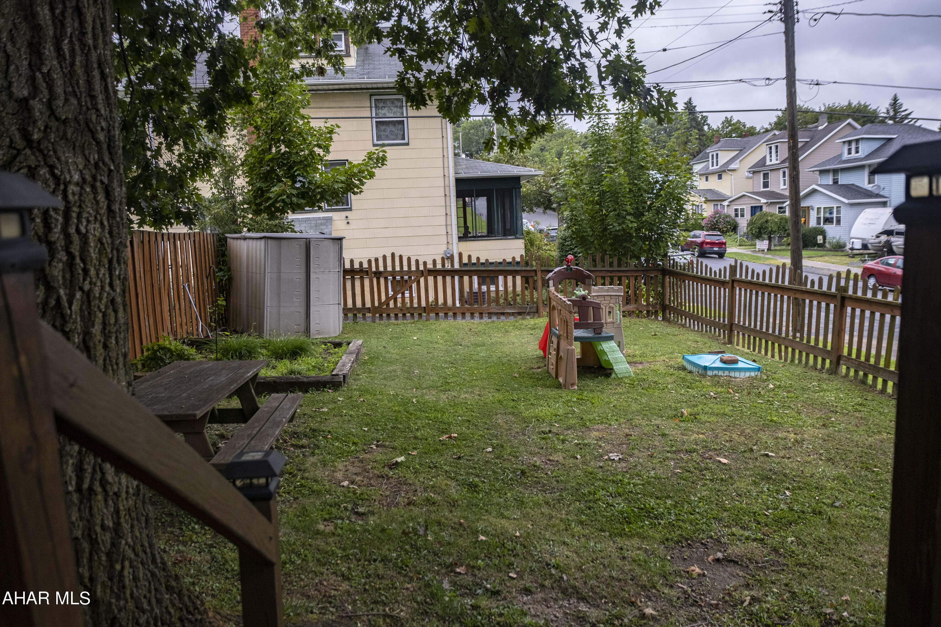 Juniata - Residential